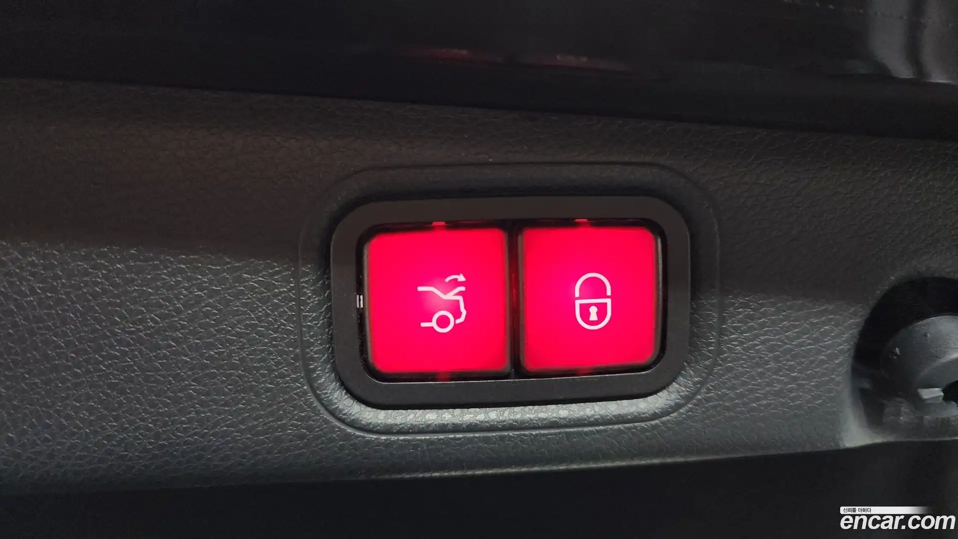 E-Class Mercedes-Benz 2020.5-OPTION-021