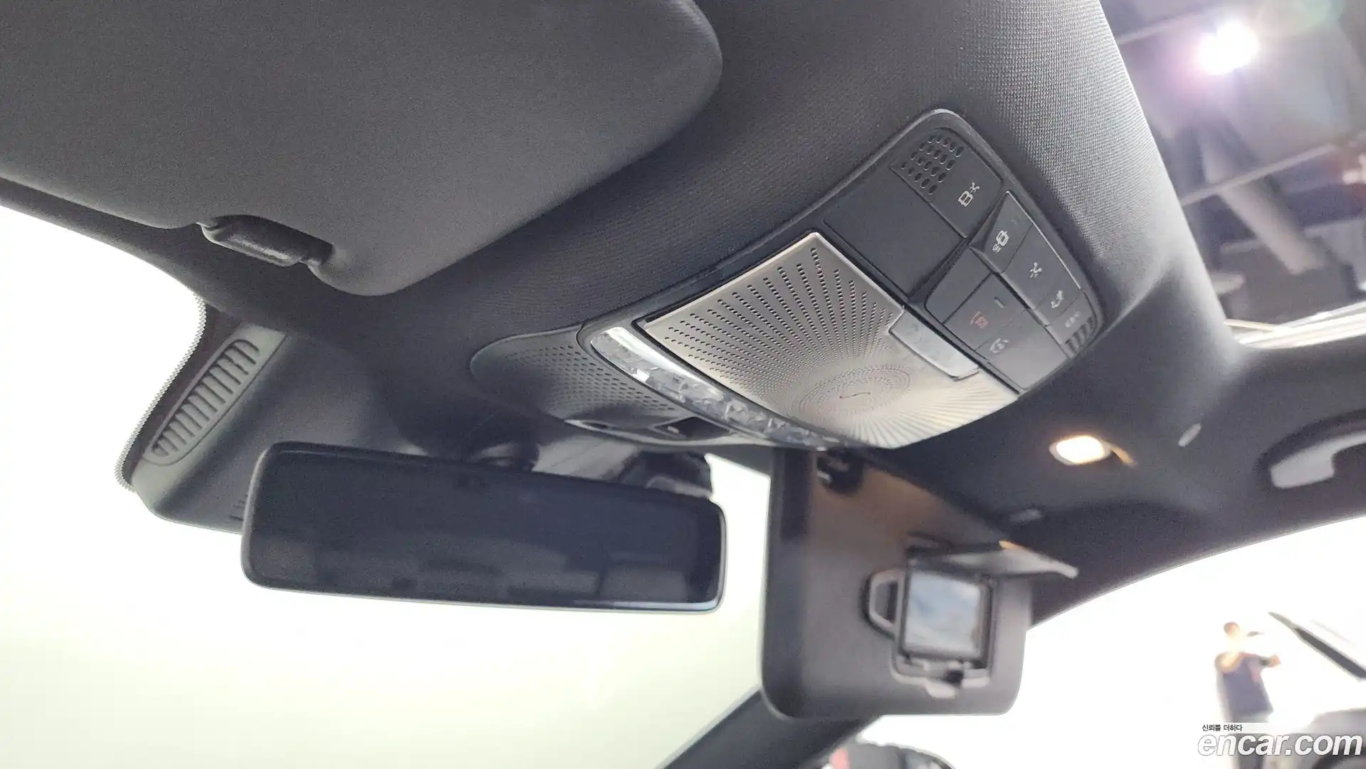 E-Class Mercedes-Benz 2020.5-OPTION-024