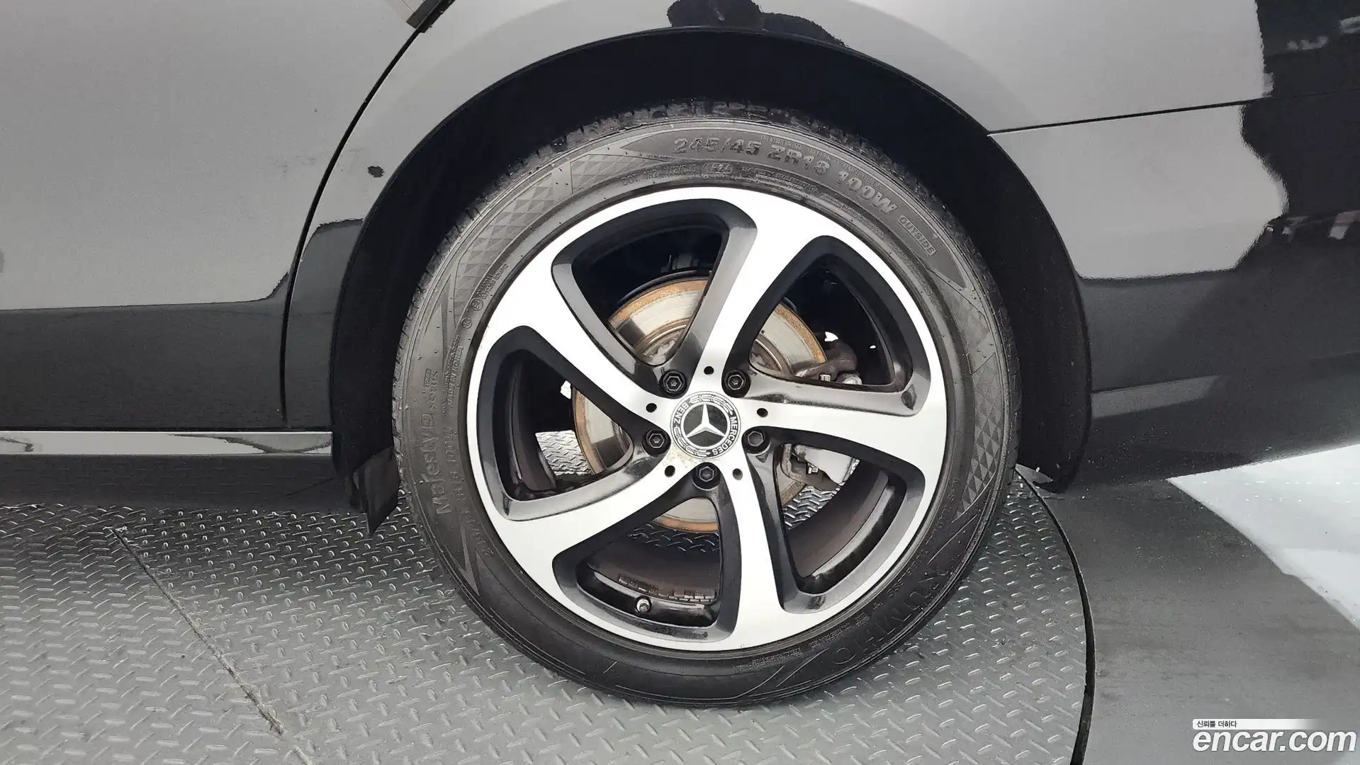 E-Class Mercedes-Benz 2020.5-OUTER-031