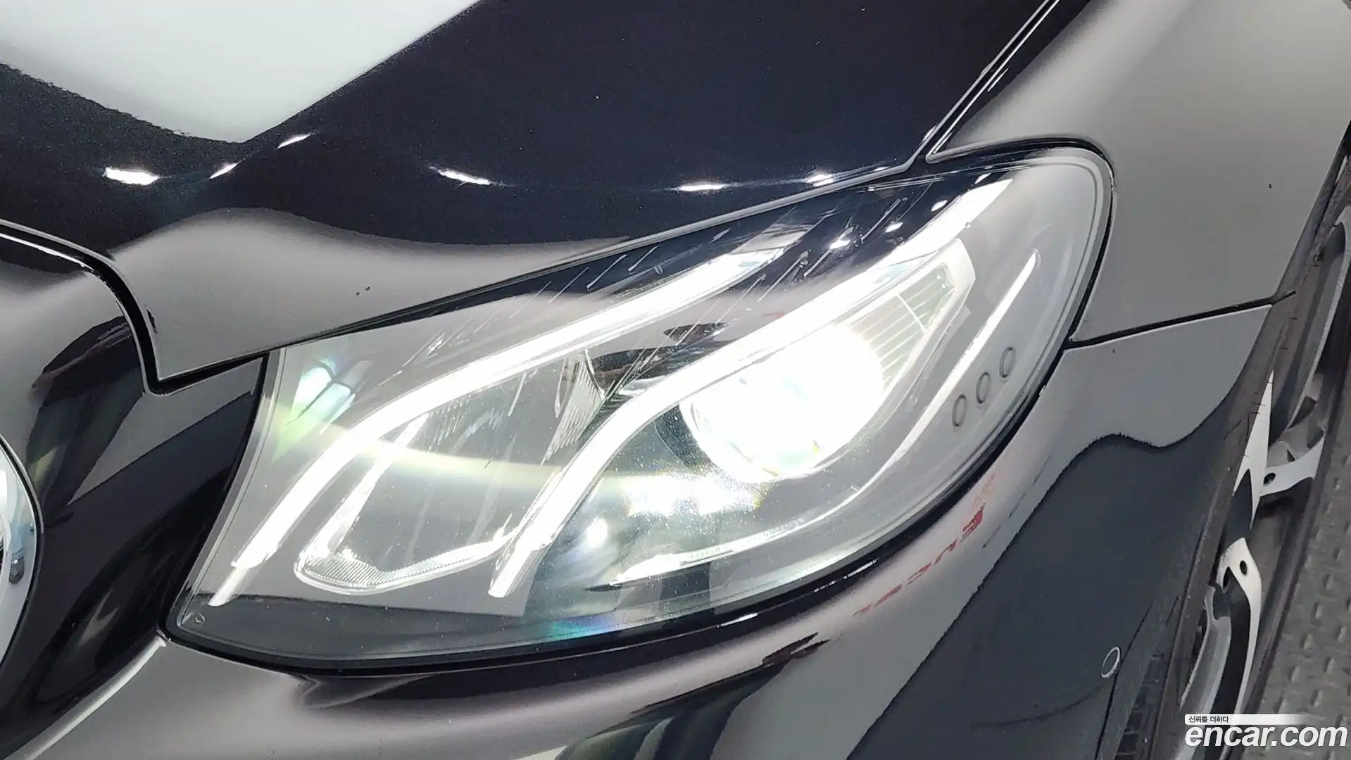 E-Class Mercedes-Benz 2020.5-OUTER-032