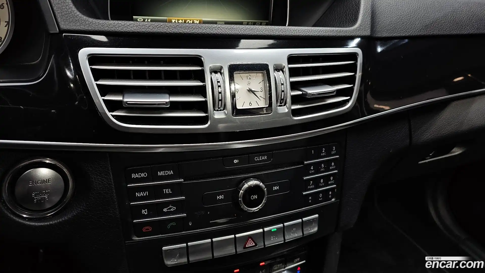 E-Class Mercedes-Benz 2015.8-OPTION-021
