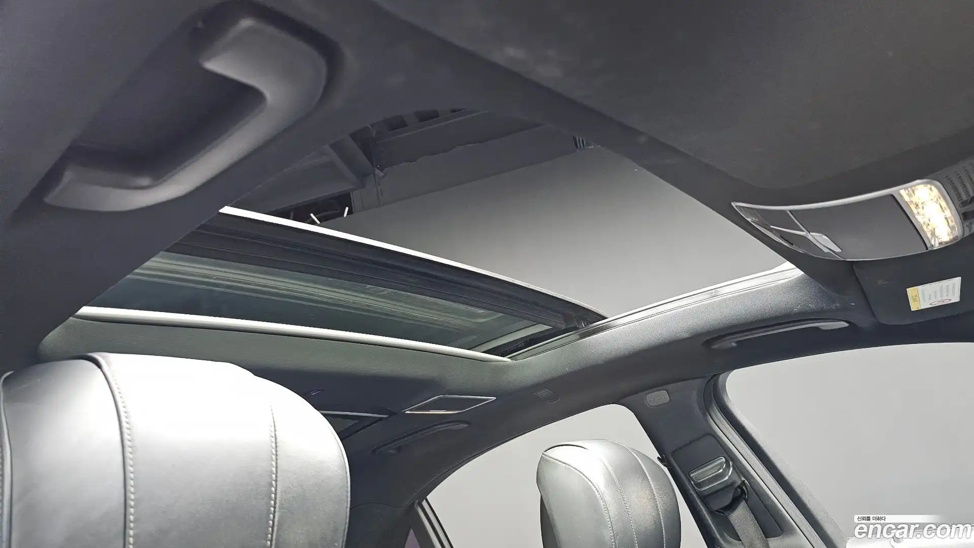 S-Class Mercedes-Benz 2015.10-OPTION-023