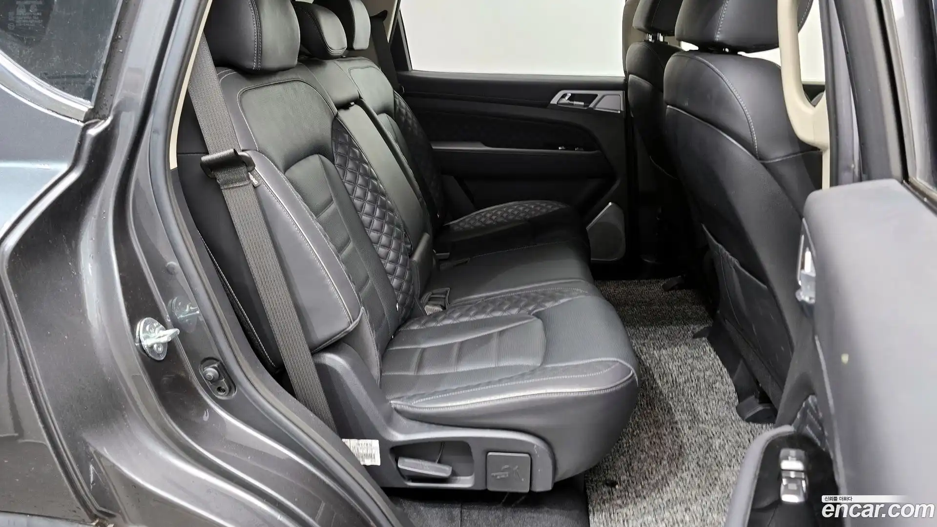 Rexton KG Mobility 2021.10-OPTION-016