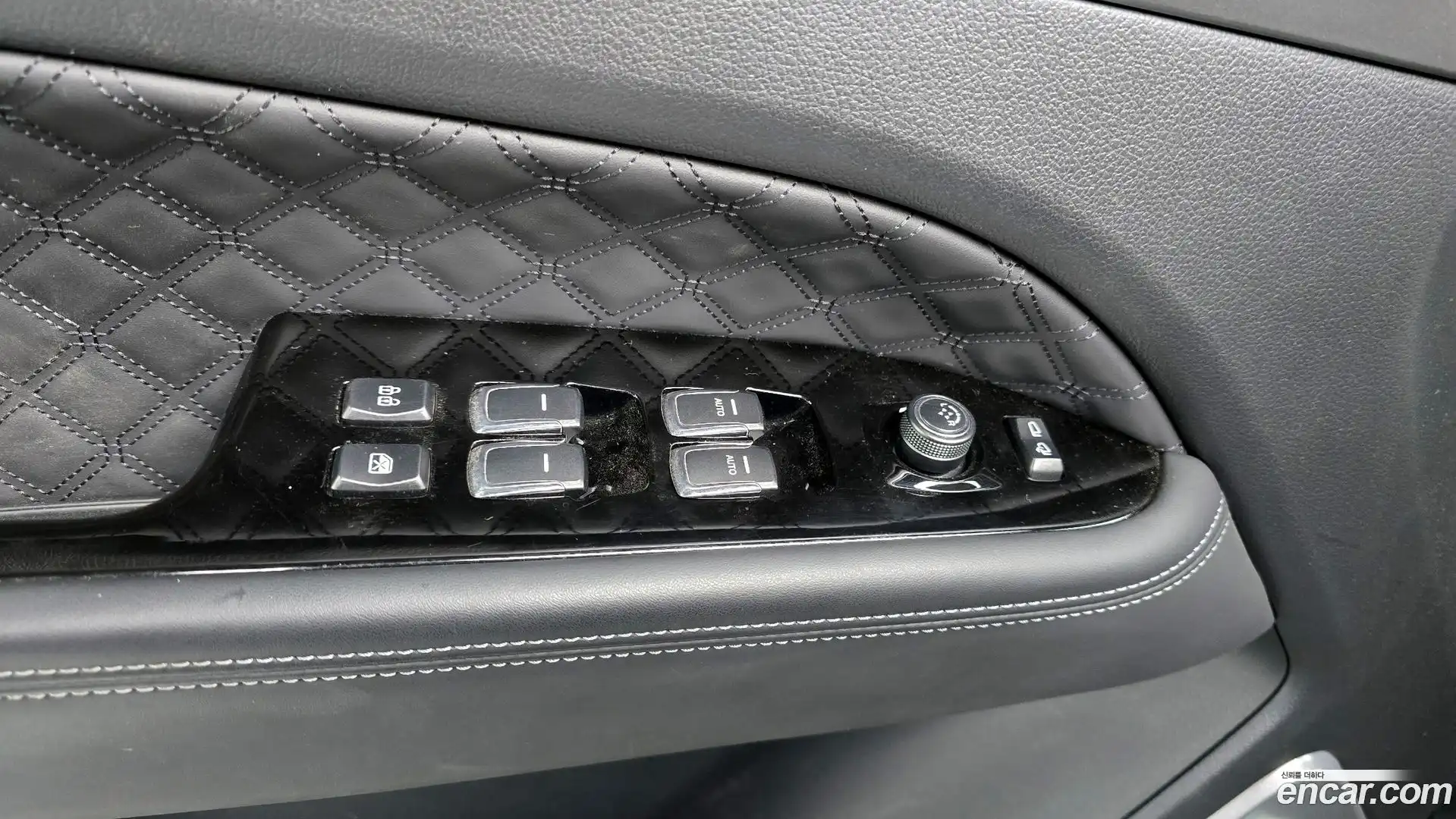 Rexton KG Mobility 2021.10-OPTION-023