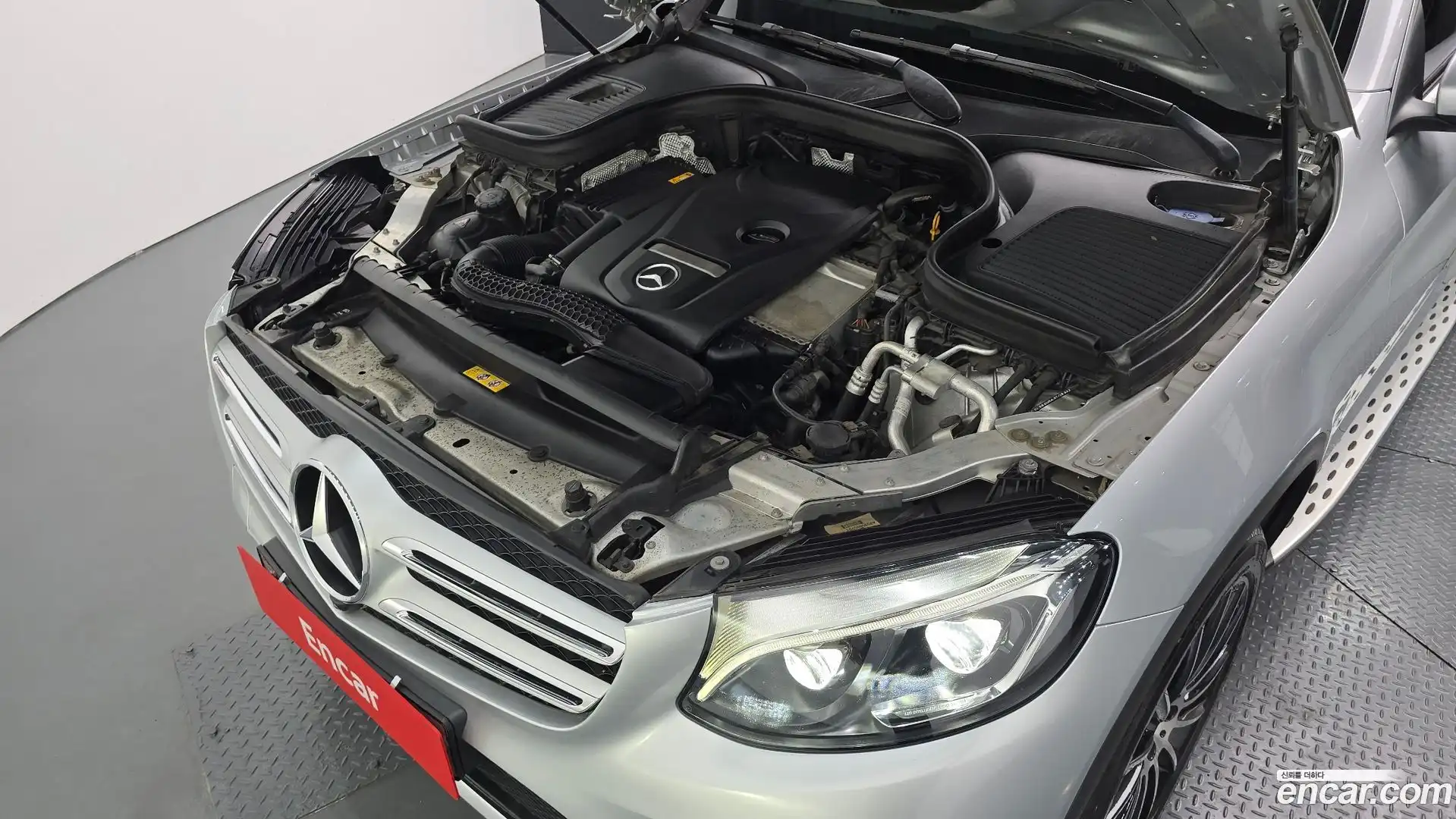 GLC-Class Mercedes-Benz 2019.10-OUTER-006