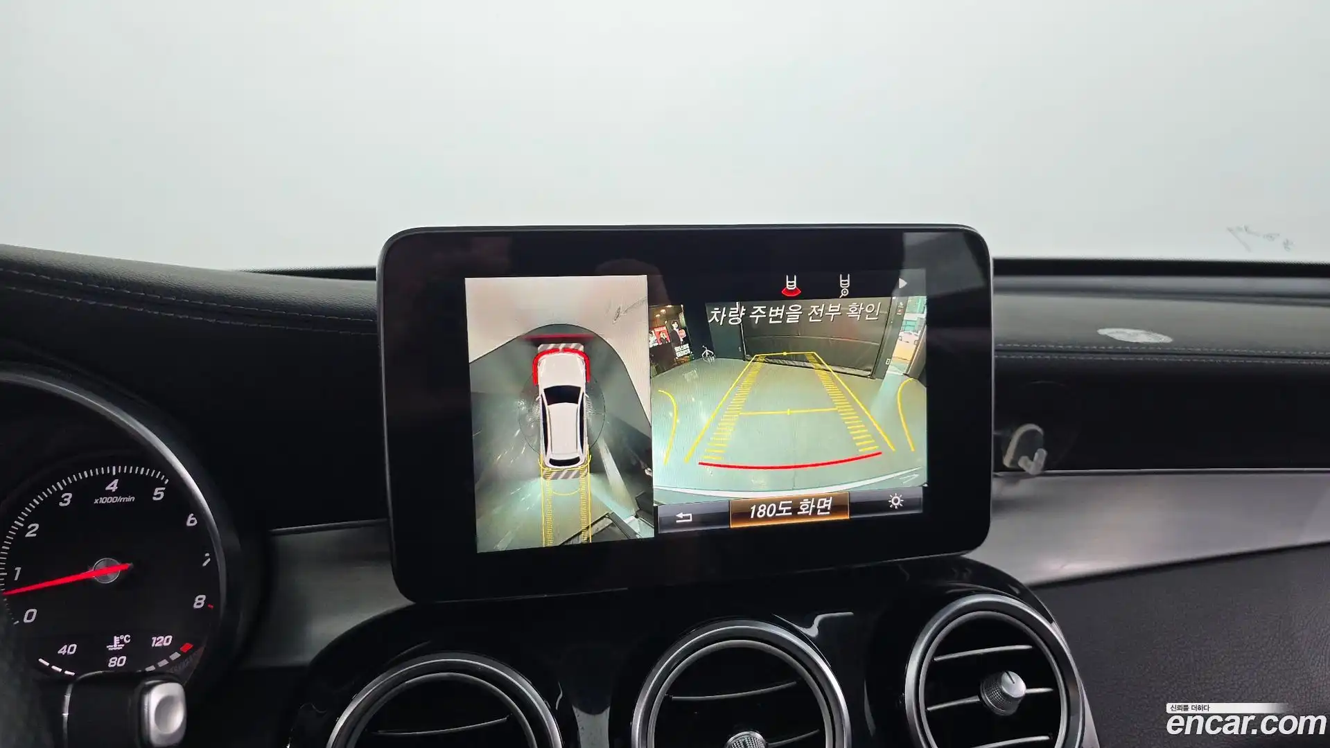 GLC-Class Mercedes-Benz 2019.10-OPTION-018