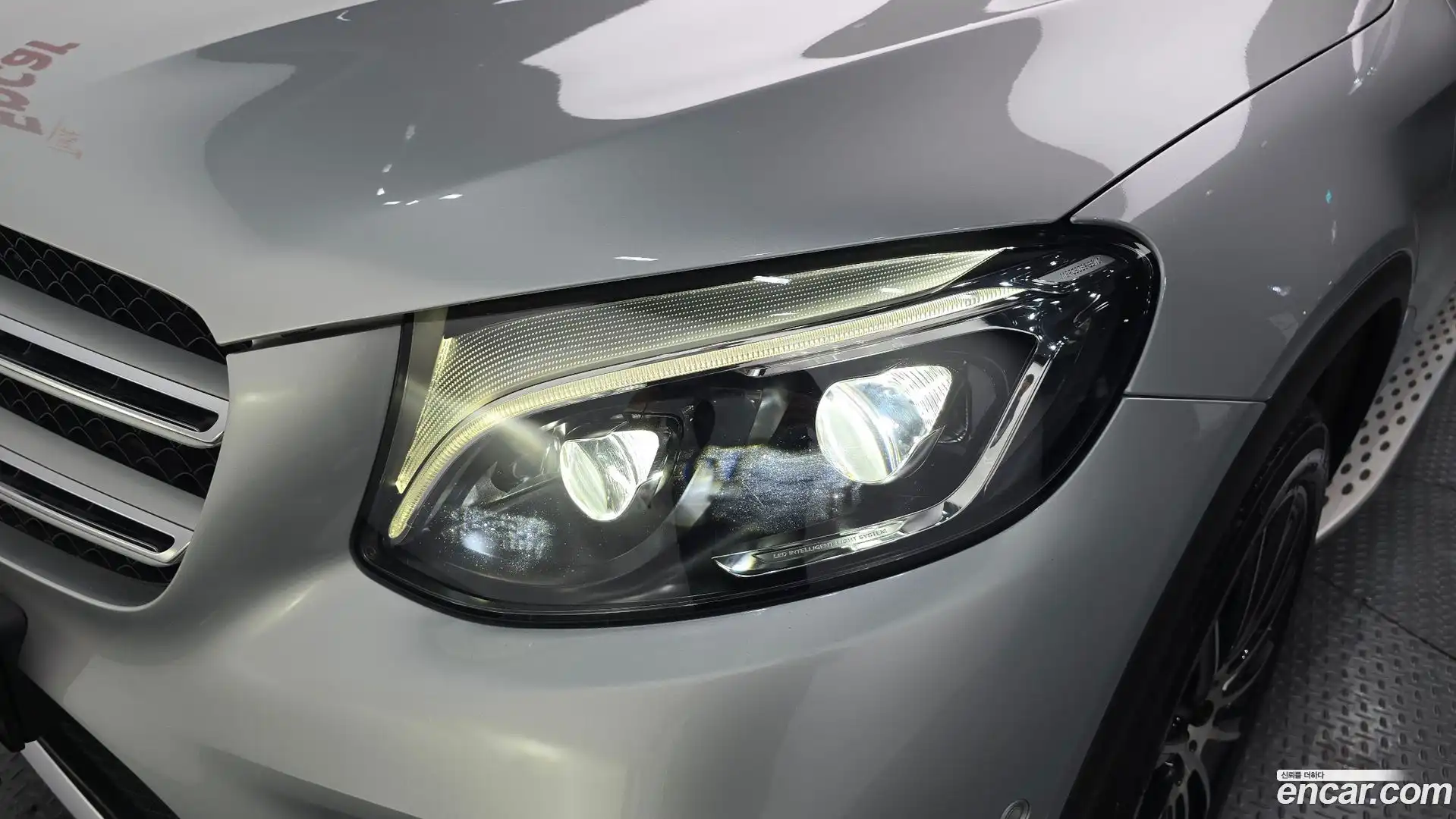 GLC-Class Mercedes-Benz 2019.10-OUTER-032
