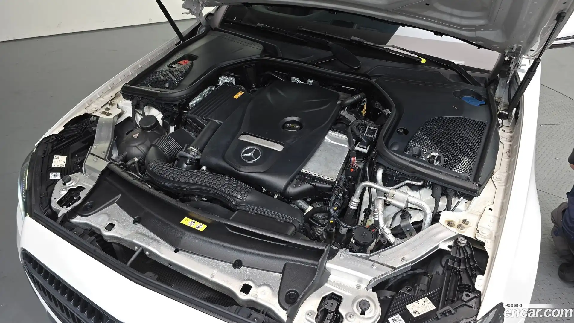E-Class Mercedes-Benz 2021.4-OUTER-006