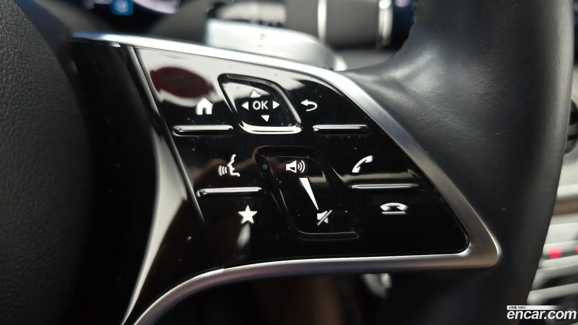 E-Class Mercedes-Benz 2021.4-OPTION-020