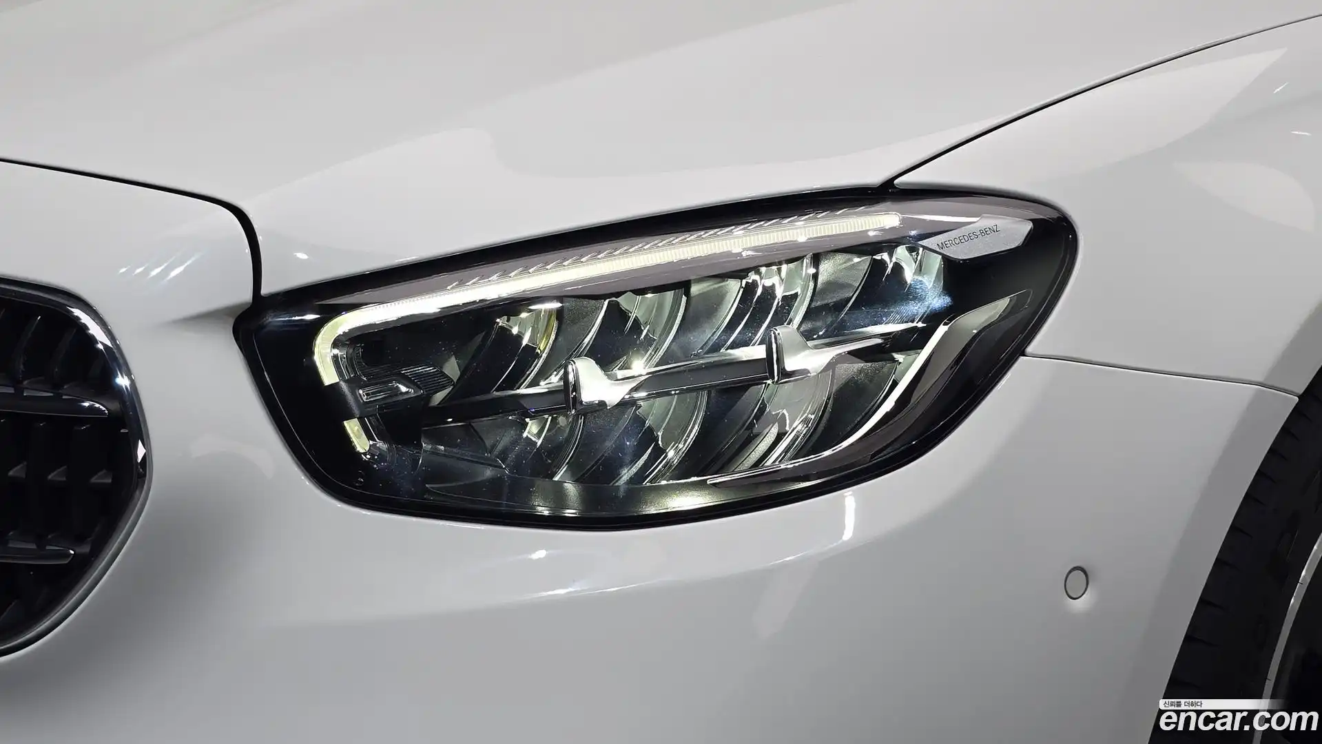 E-Class Mercedes-Benz 2021.4-OUTER-032