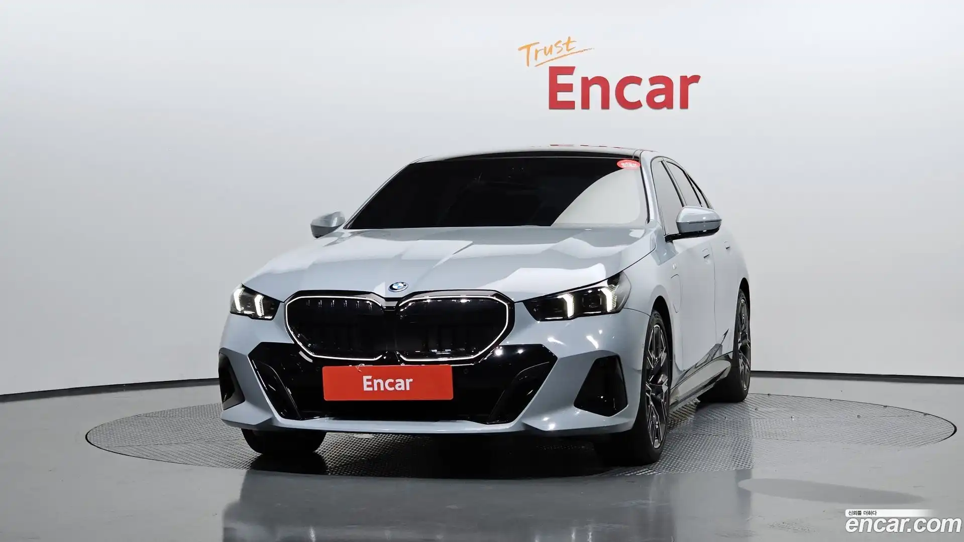 5-Series BMW 2025.7-OUTER-003