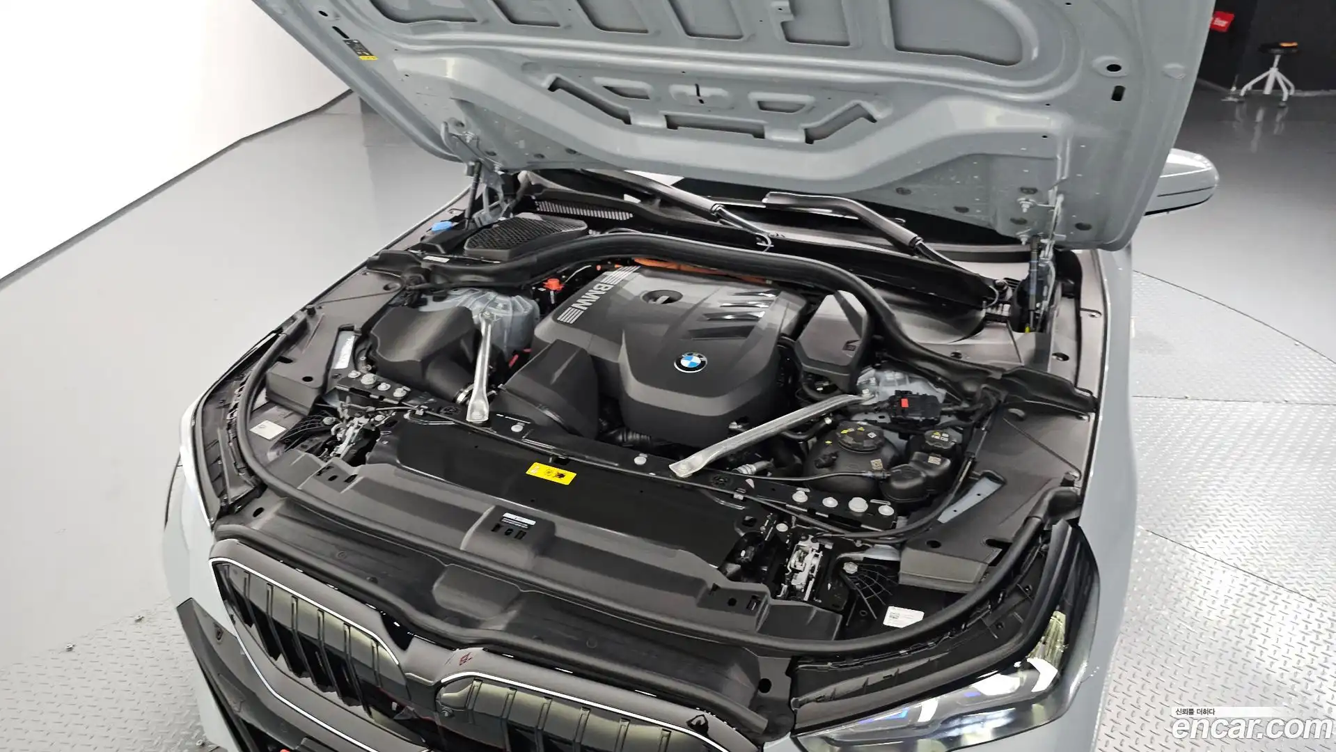 5-Series BMW 2025.7-OUTER-006