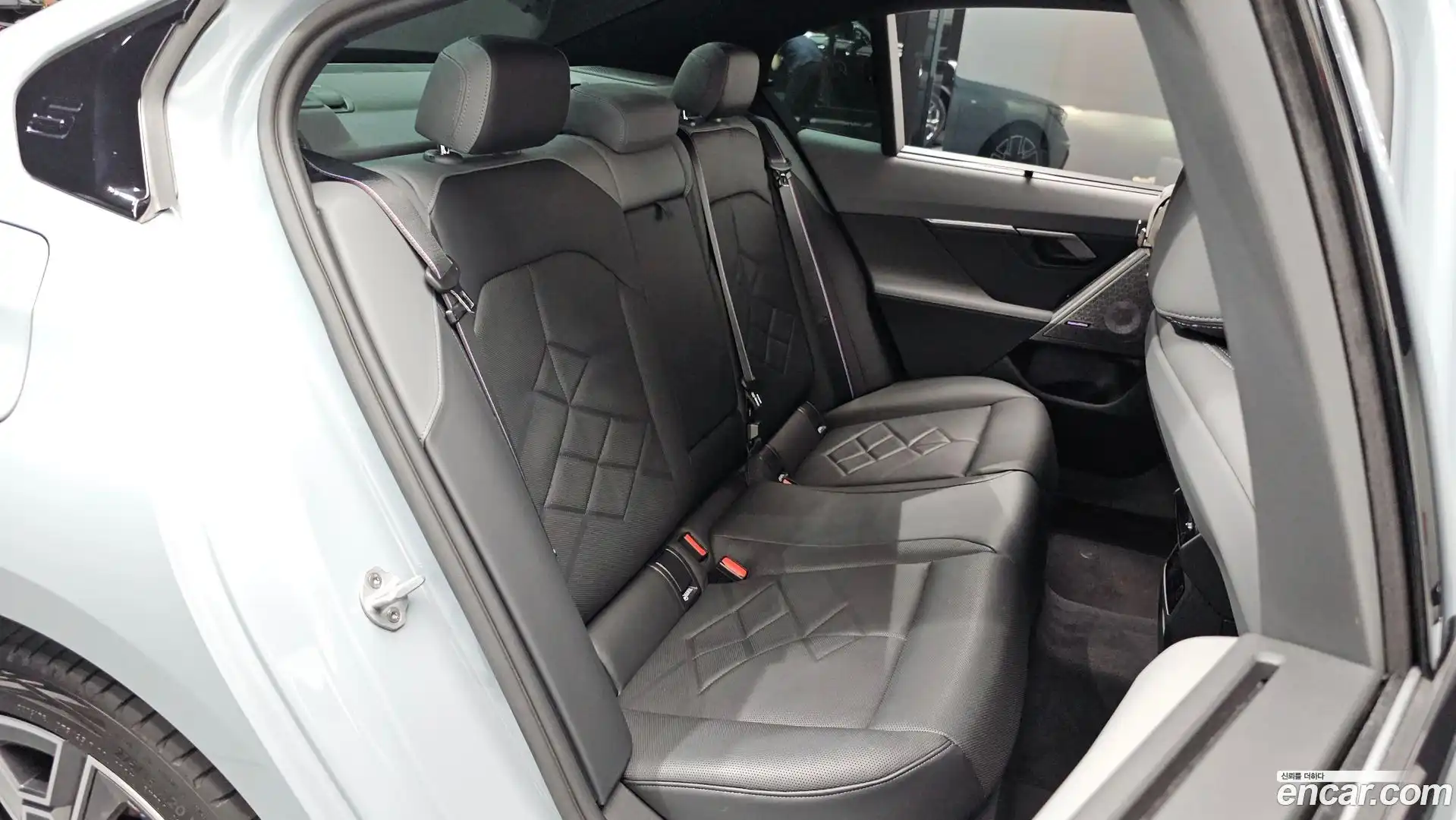 5-Series BMW 2025.7-OPTION-015