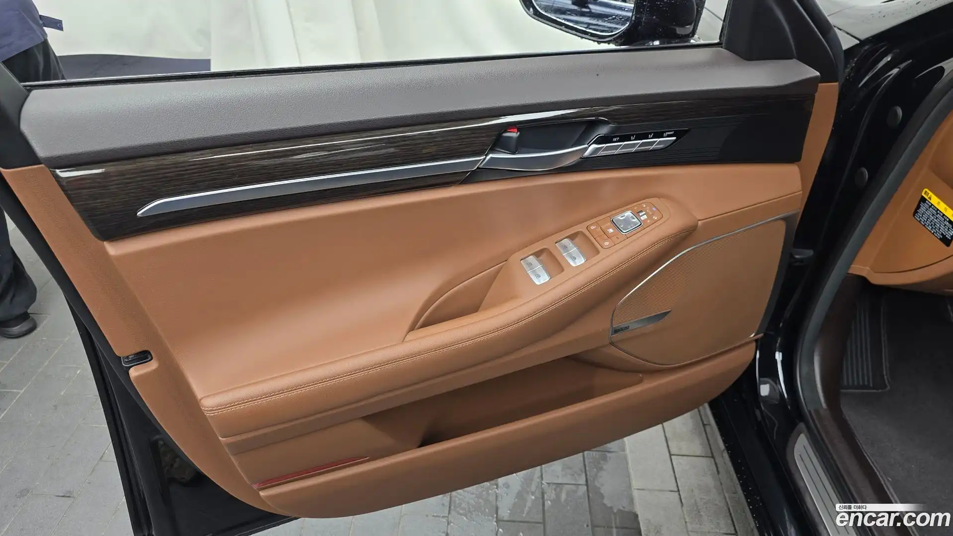 G90 Genesis 2020.2-INNER-034