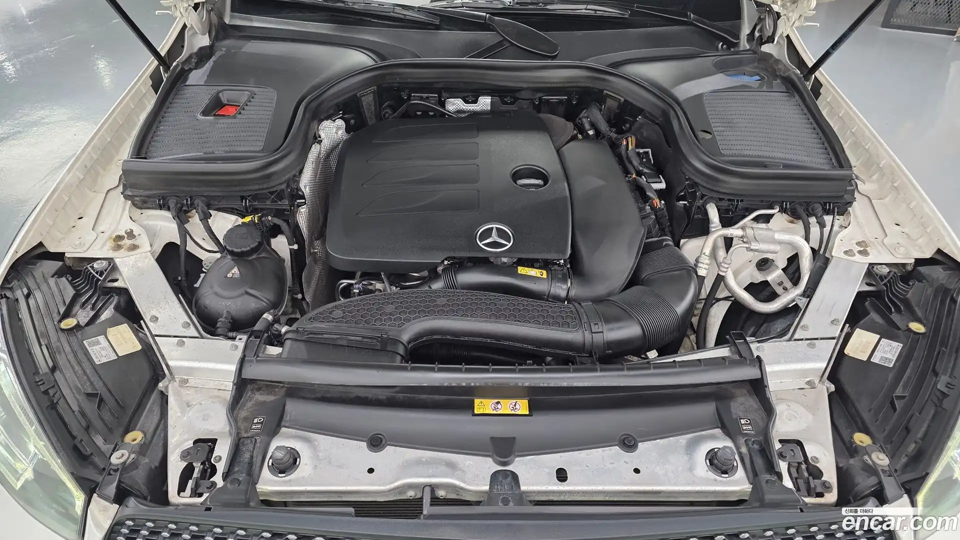 GLC-Class Mercedes-Benz 2020.4-OUTER-006
