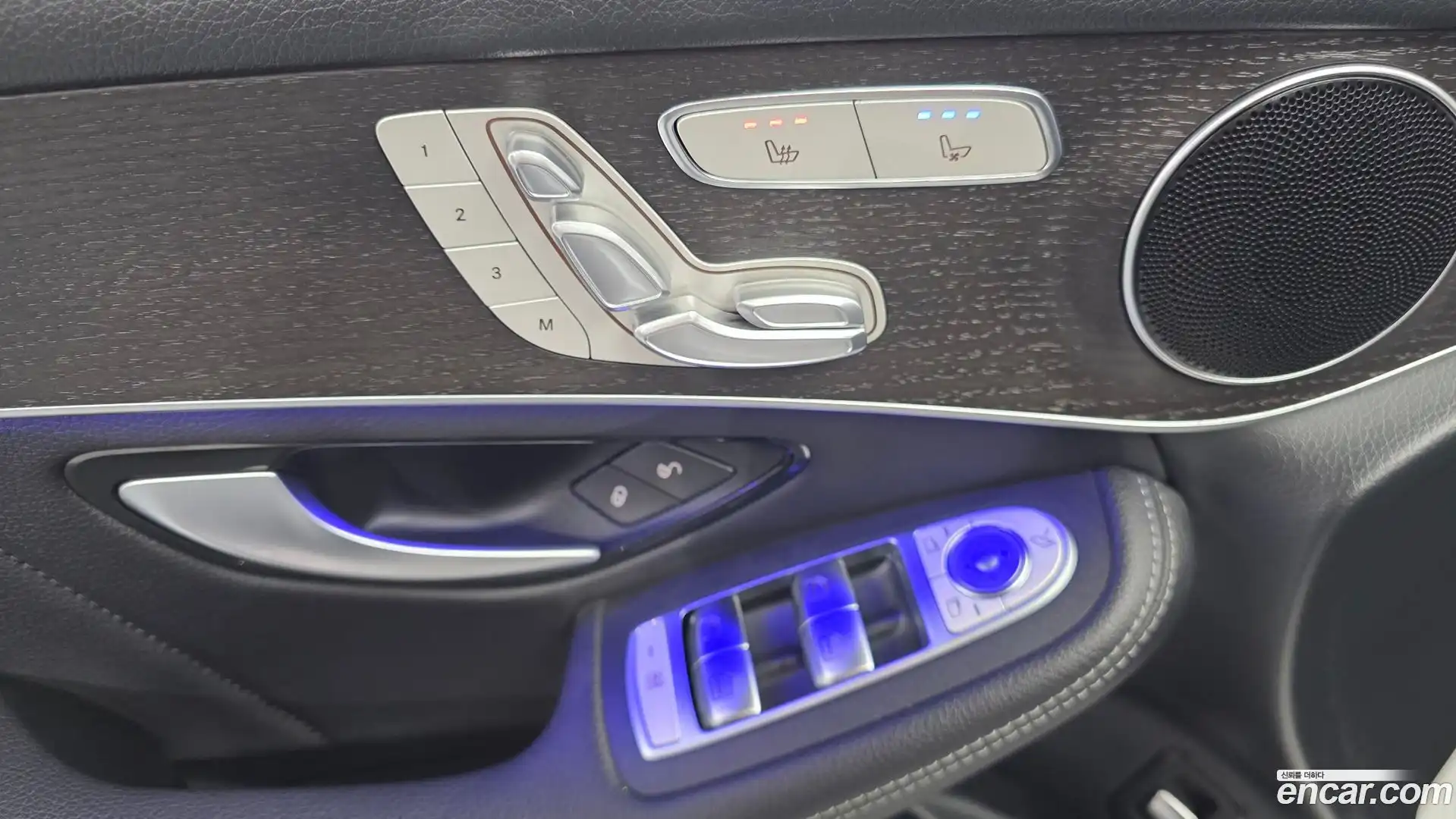 GLC-Class Mercedes-Benz 2020.4-OPTION-040
