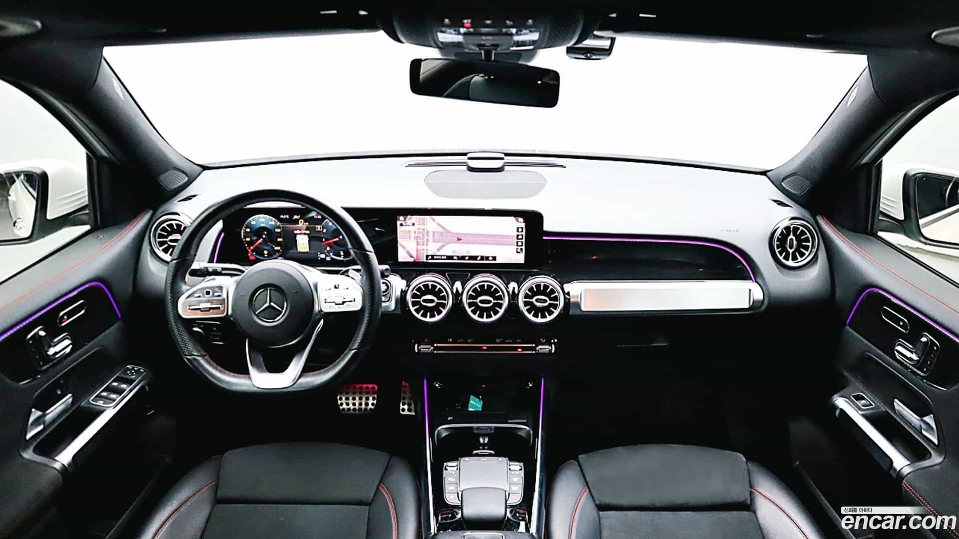 GLB-Class Mercedes-Benz 2021.2-INNER-008