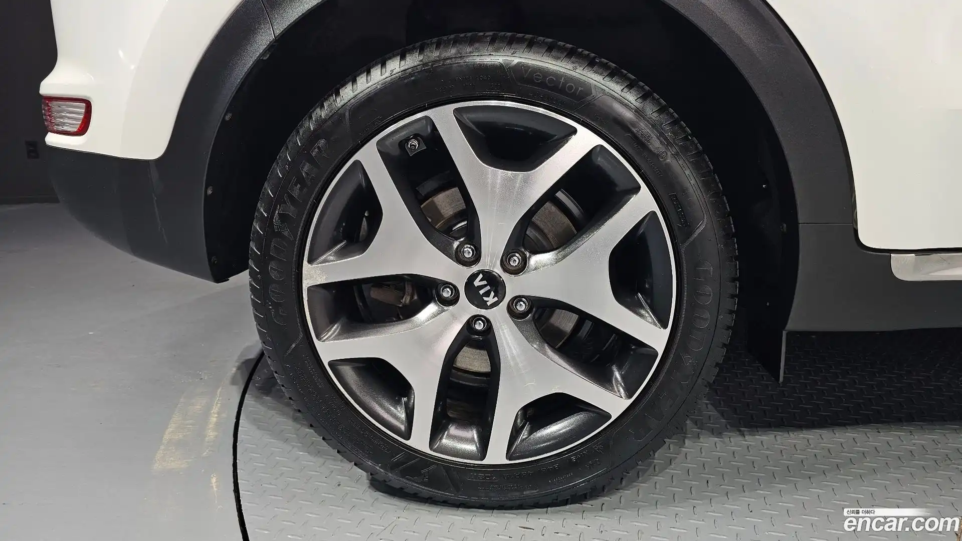 Sportage Kia 2016.0-OUTER-005