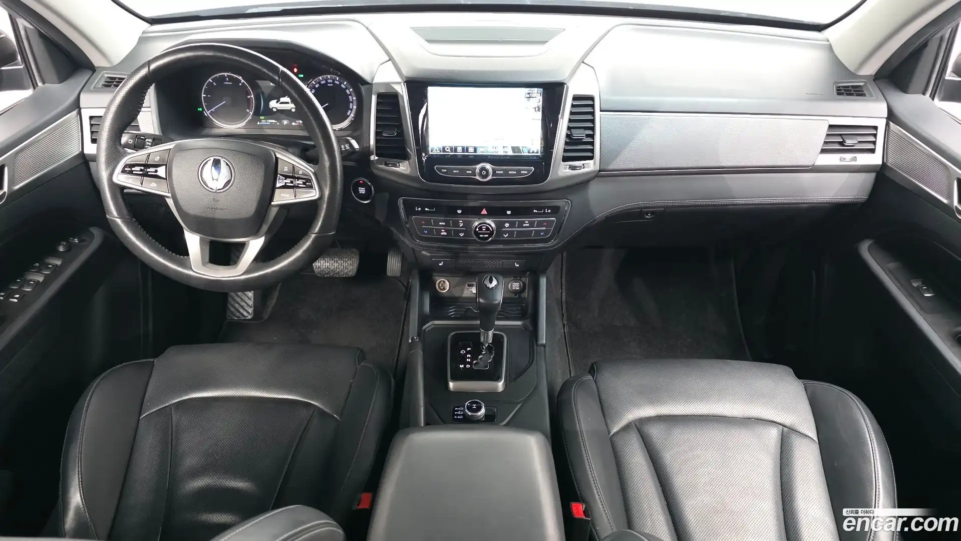 Rexton KG Mobility 2019.0-INNER-007