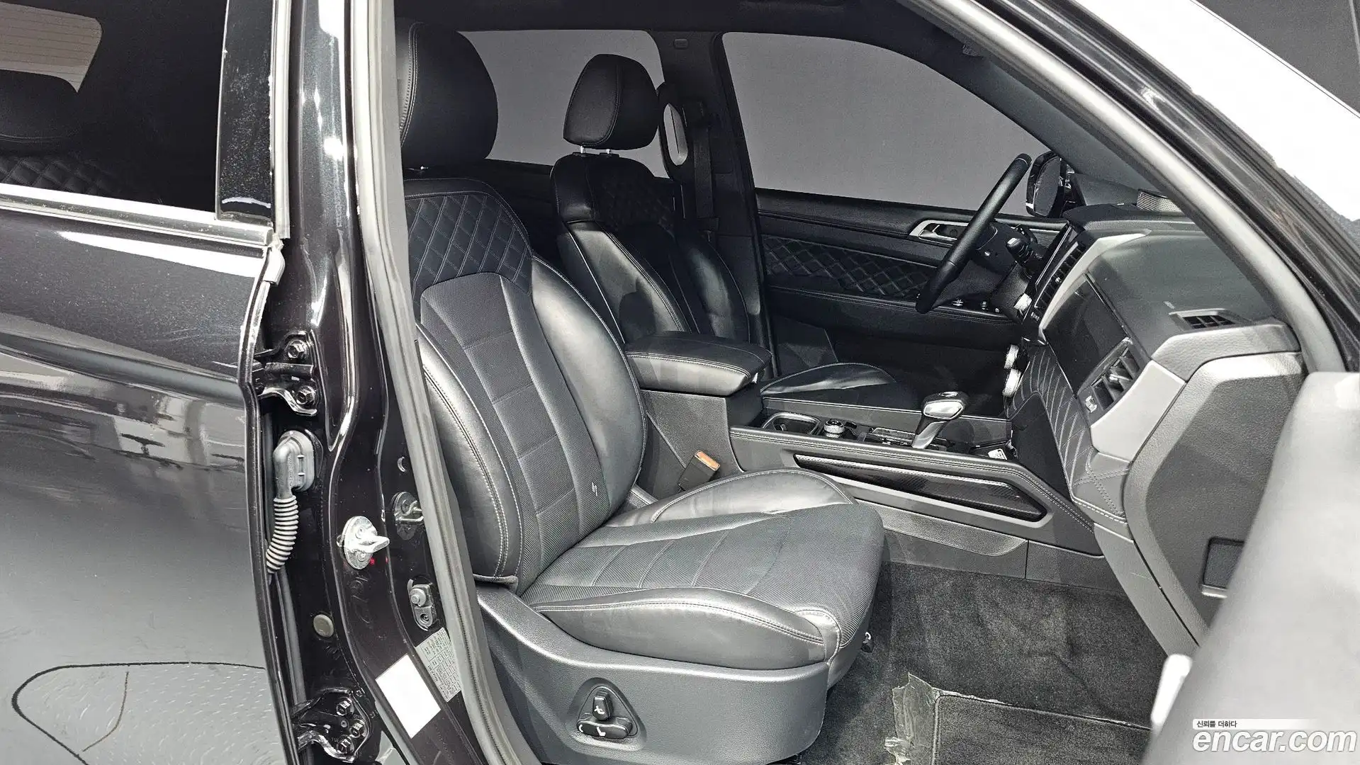Rexton KG Mobility 2020.8-OPTION-015