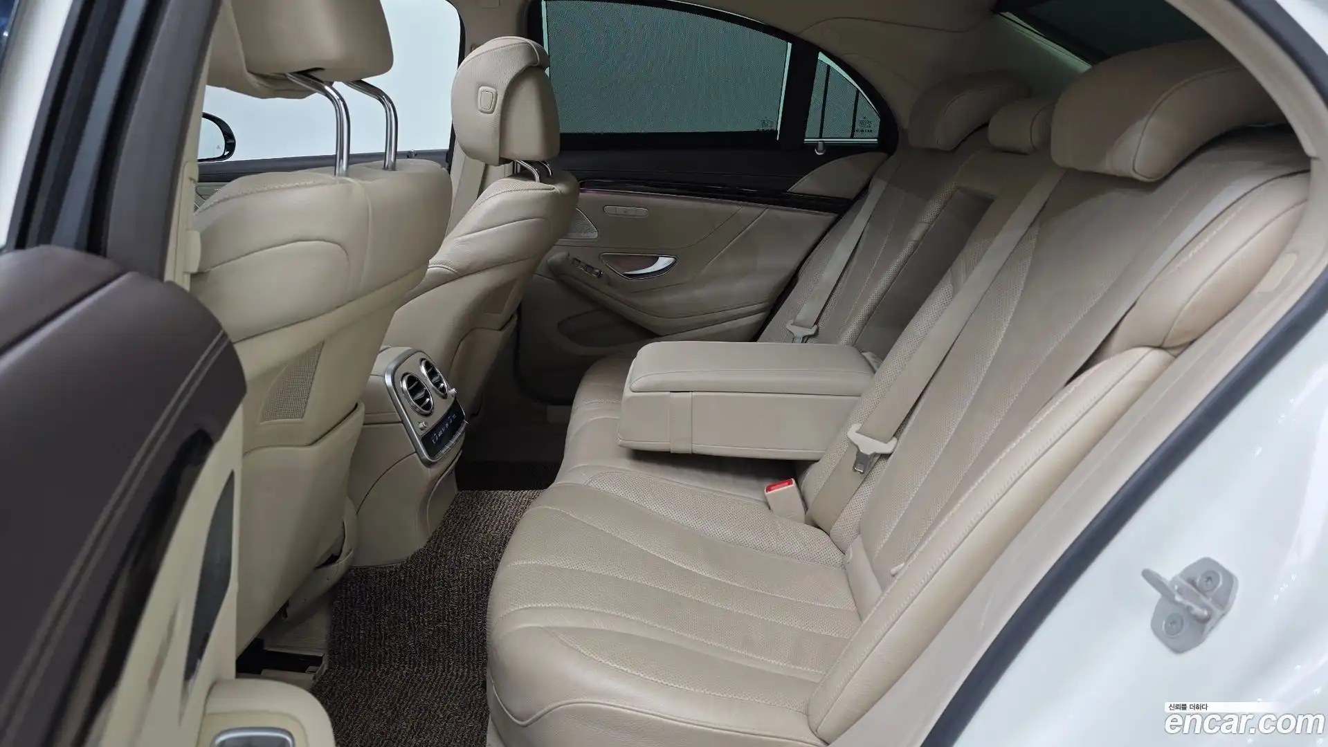 S-Class Mercedes-Benz 2015.10-OPTION-015