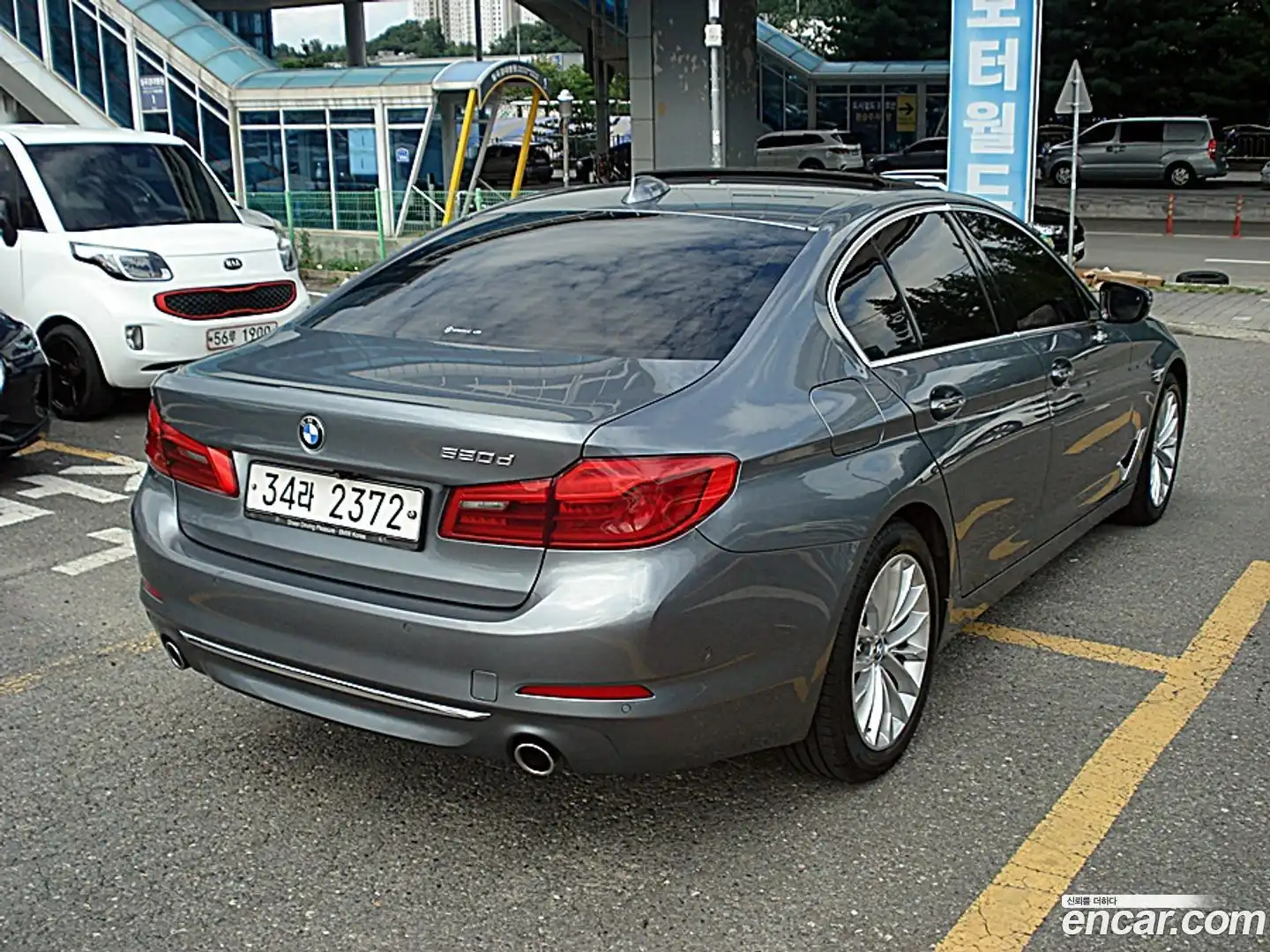 5-Series BMW 2018.4-OUTER-004