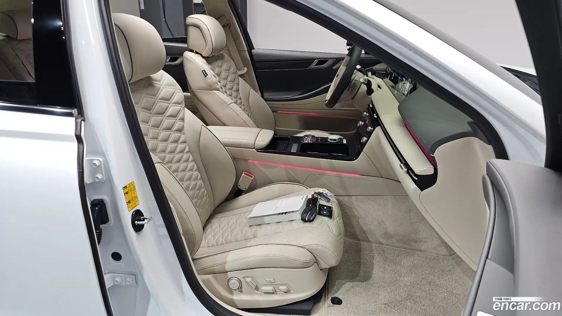 G80 Genesis 2025.2-INNER-036