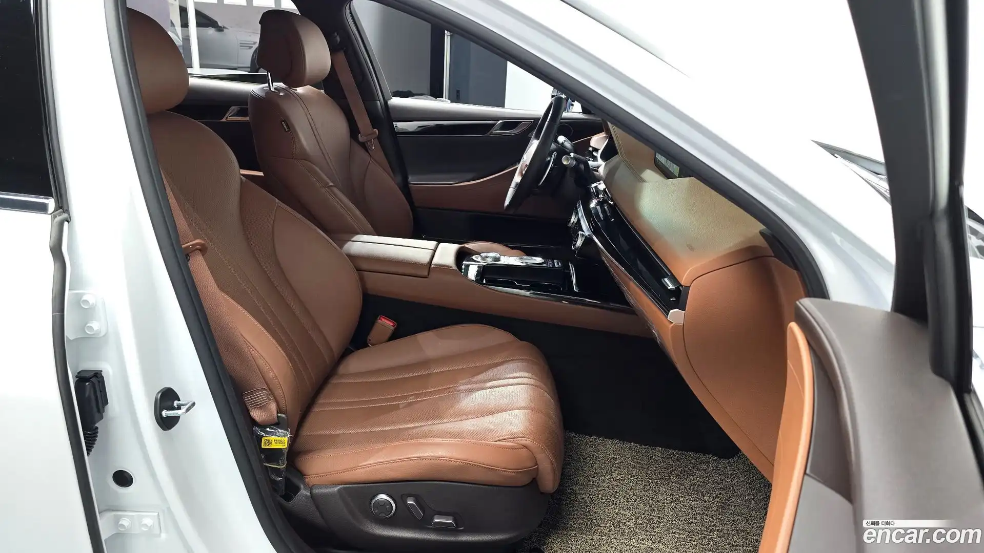 G80 Genesis 2022.8-INNER-036