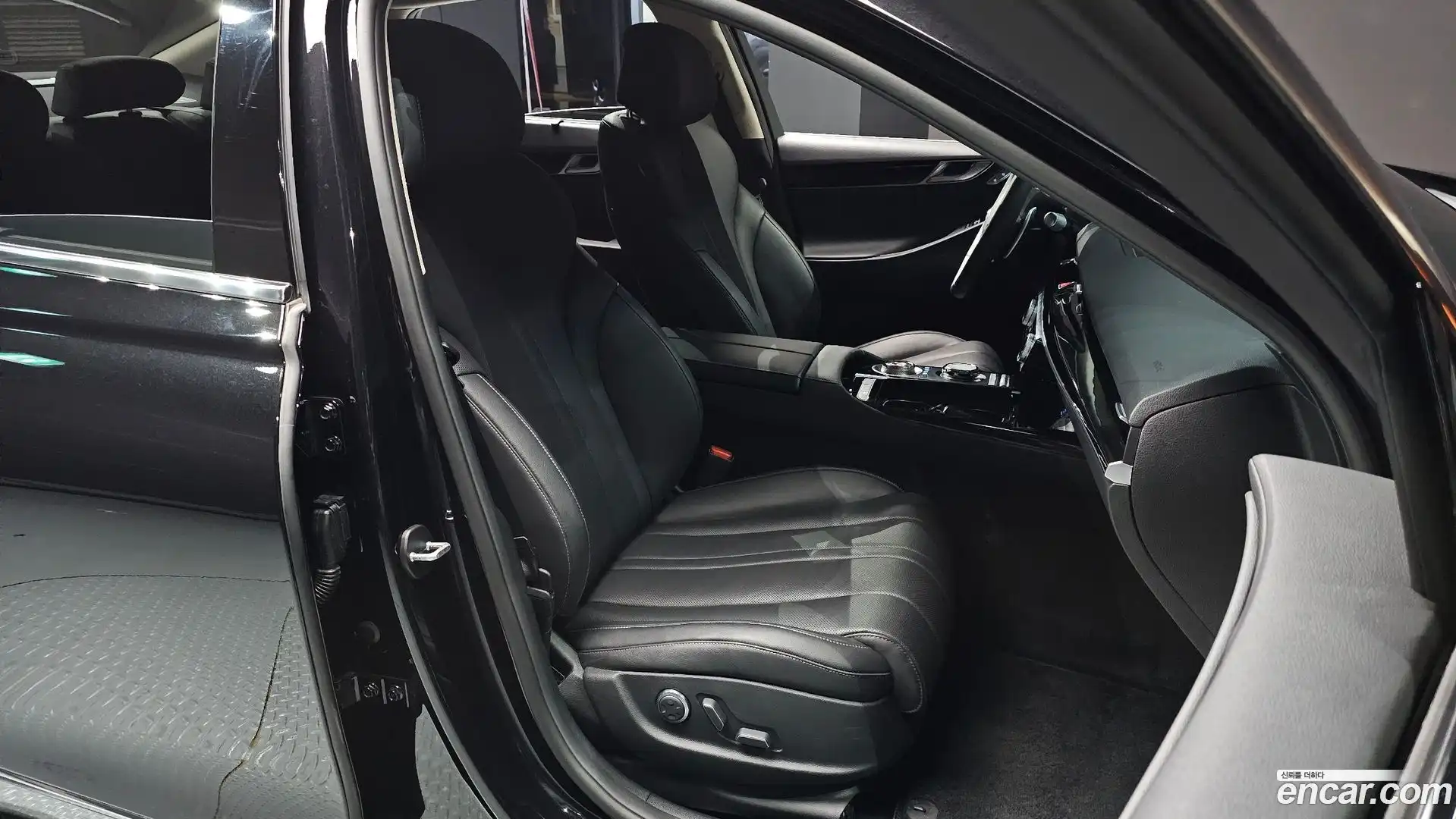 G80 Genesis 2023.9-INNER-036