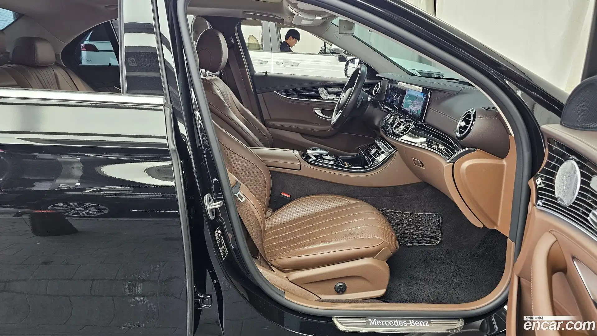 E-Class Mercedes-Benz 2020.1-OPTION-015