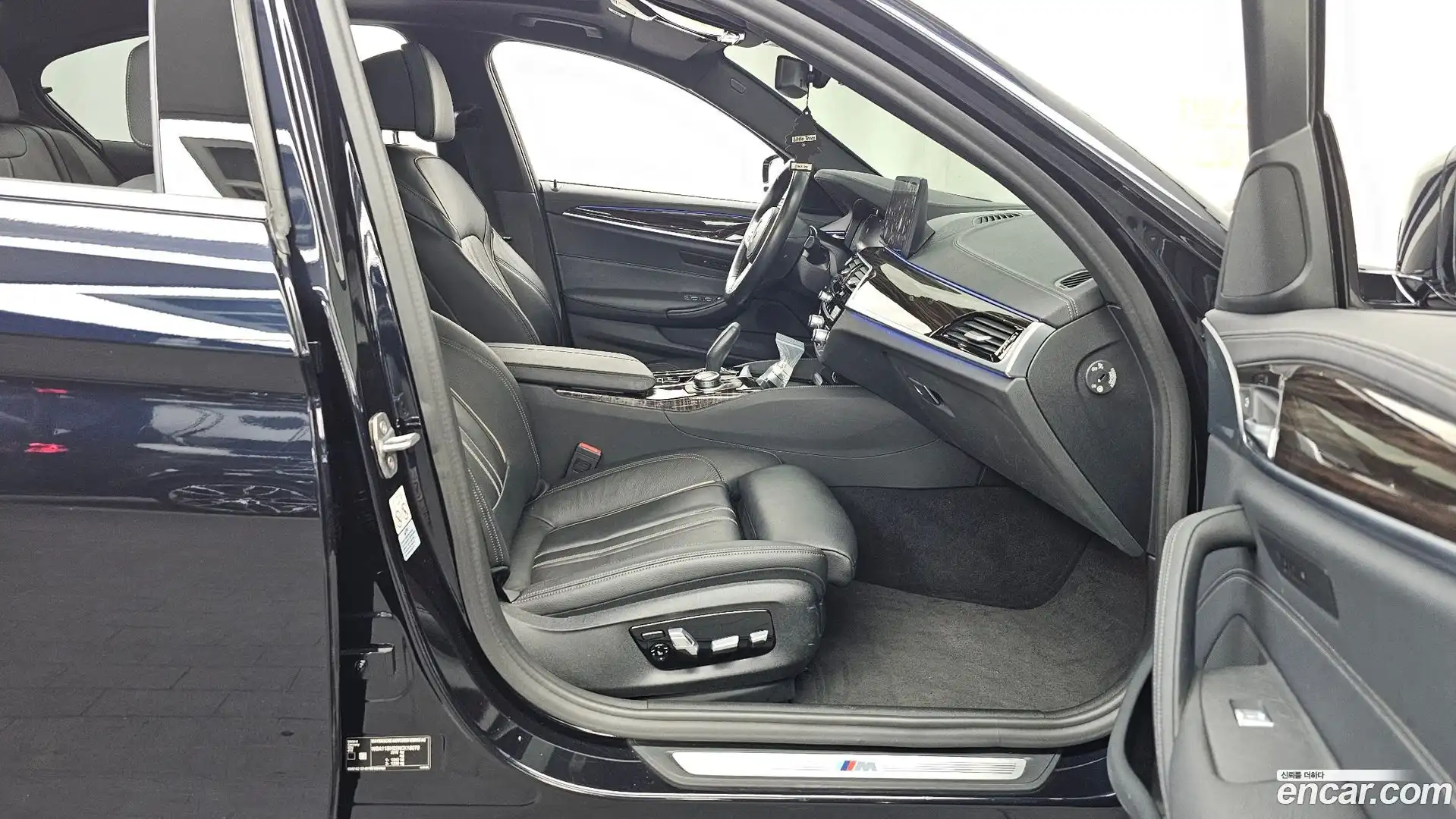 5-Series BMW 2022.3-OPTION-015