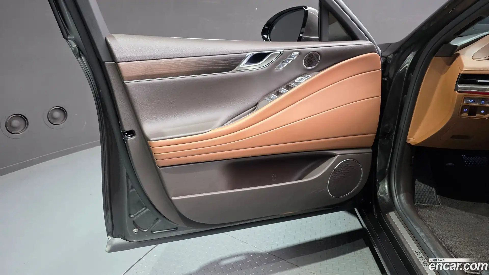 G80 Genesis 2024.3-INNER-034