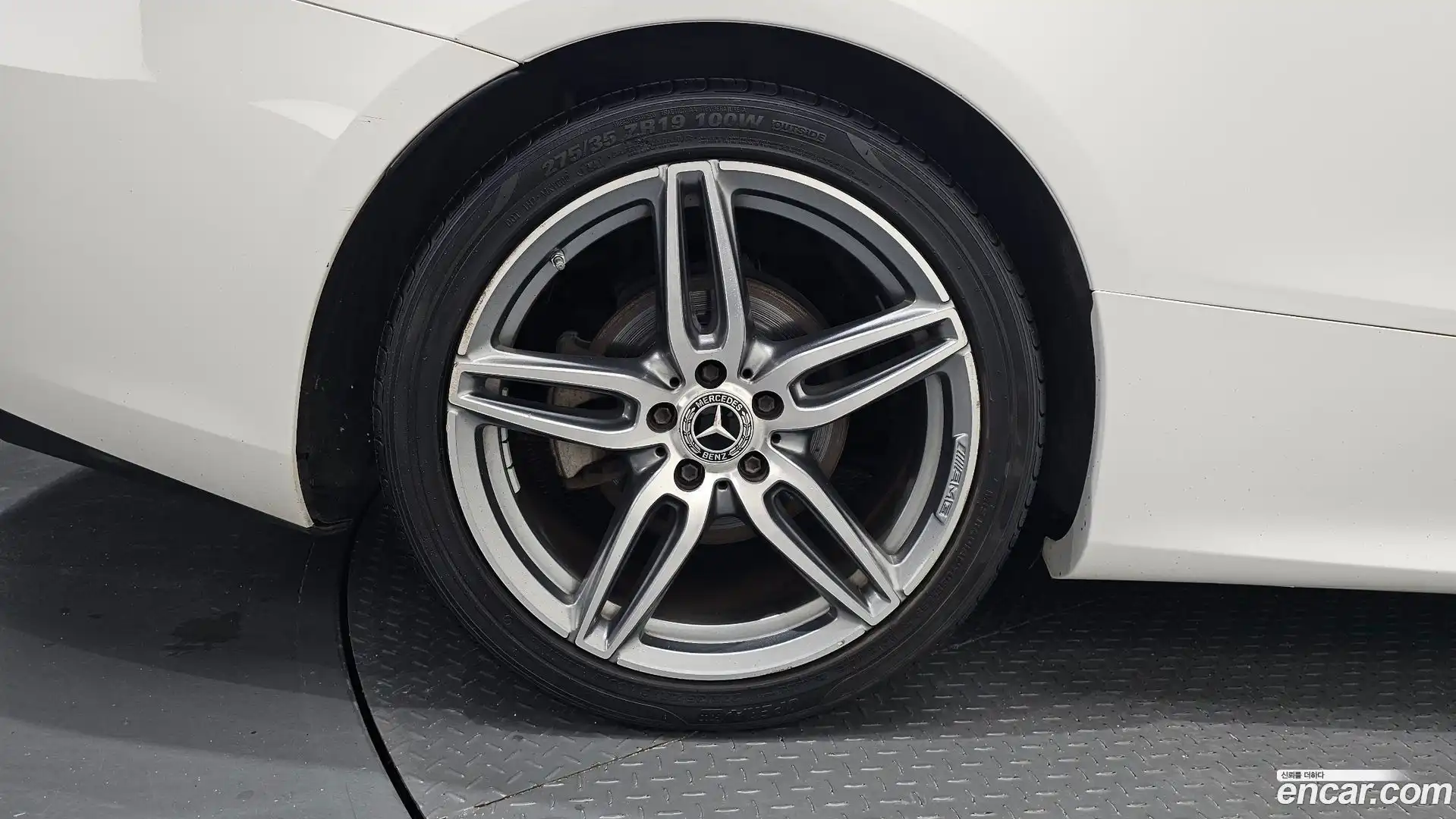 E-Class Mercedes-Benz 2018.9-OUTER-005