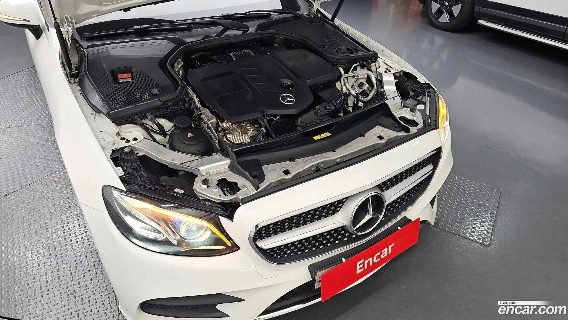 E-Class Mercedes-Benz 2018.9-OUTER-006