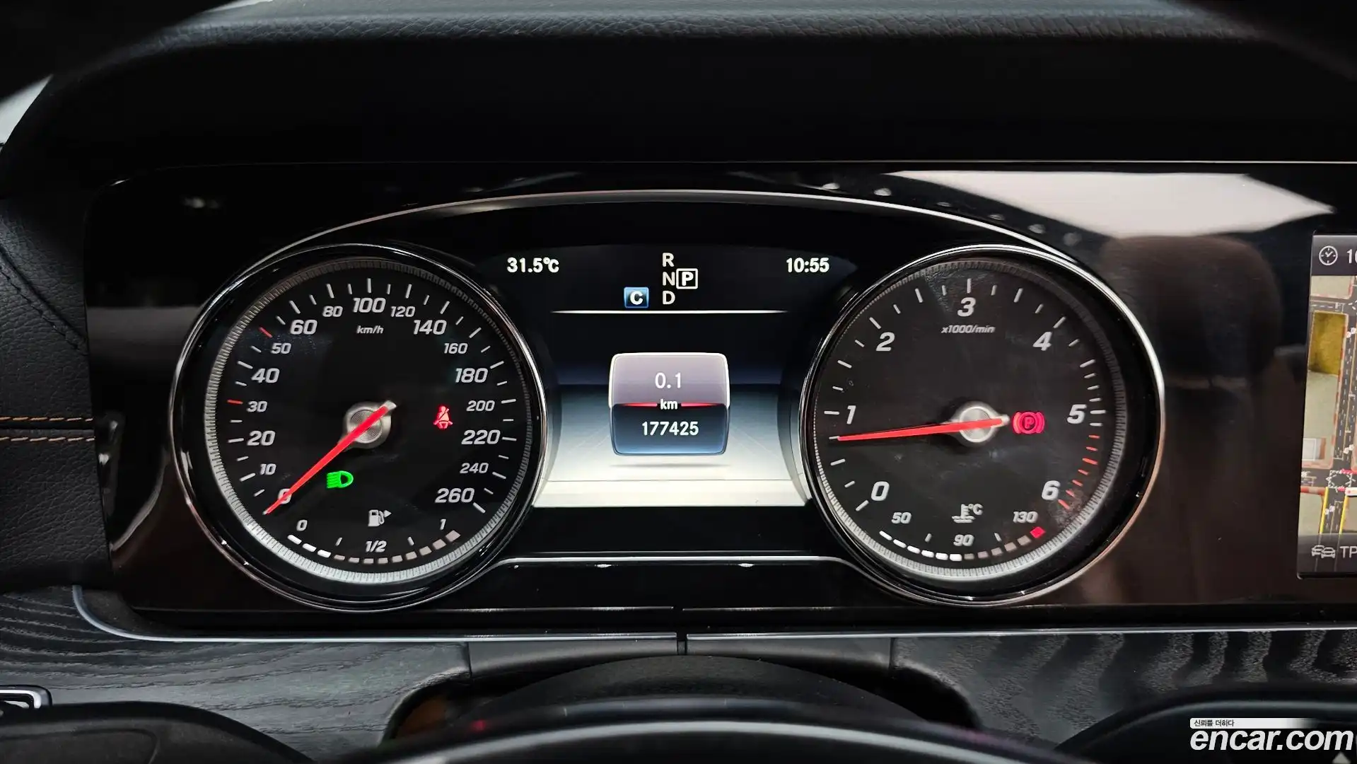 E-Class Mercedes-Benz 2018.9-INNER-008