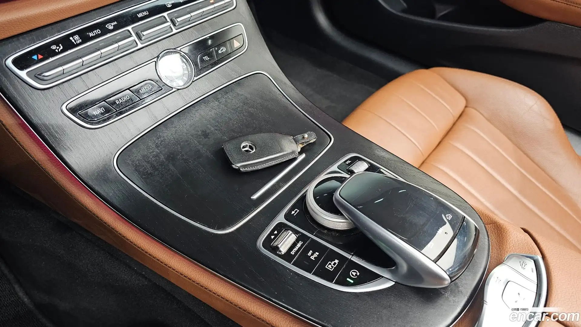 E-Class Mercedes-Benz 2018.9-OPTION-021