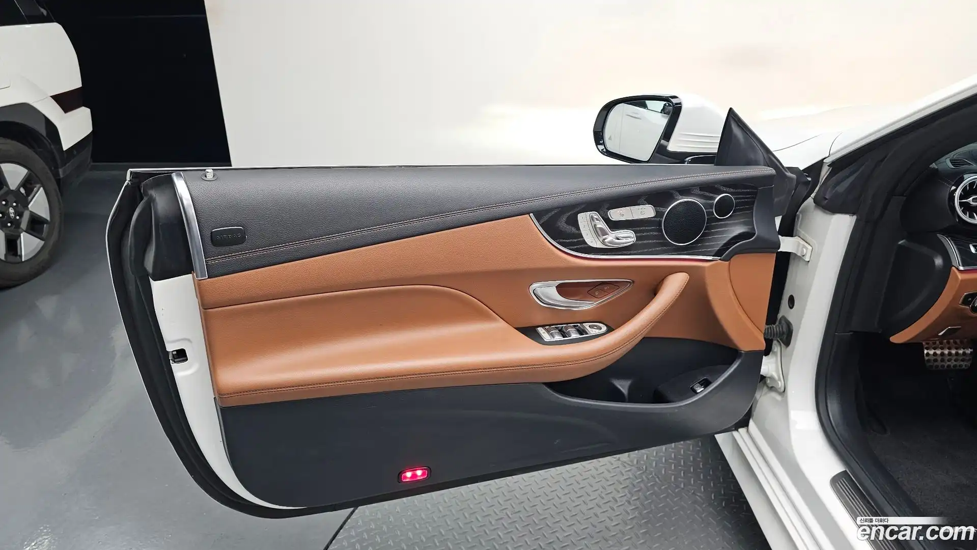 E-Class Mercedes-Benz 2018.9-INNER-034