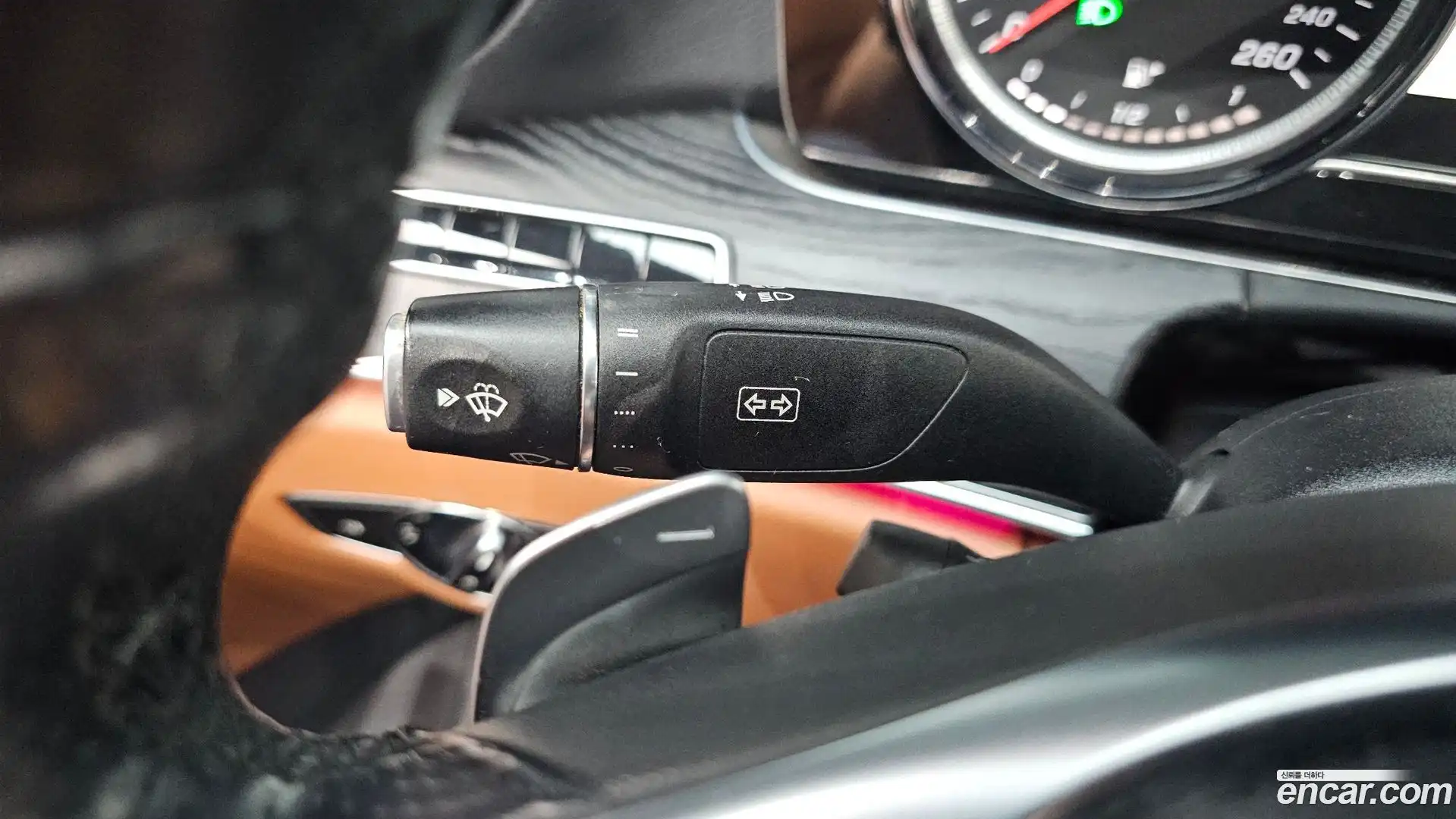 E-Class Mercedes-Benz 2018.9-INNER-036