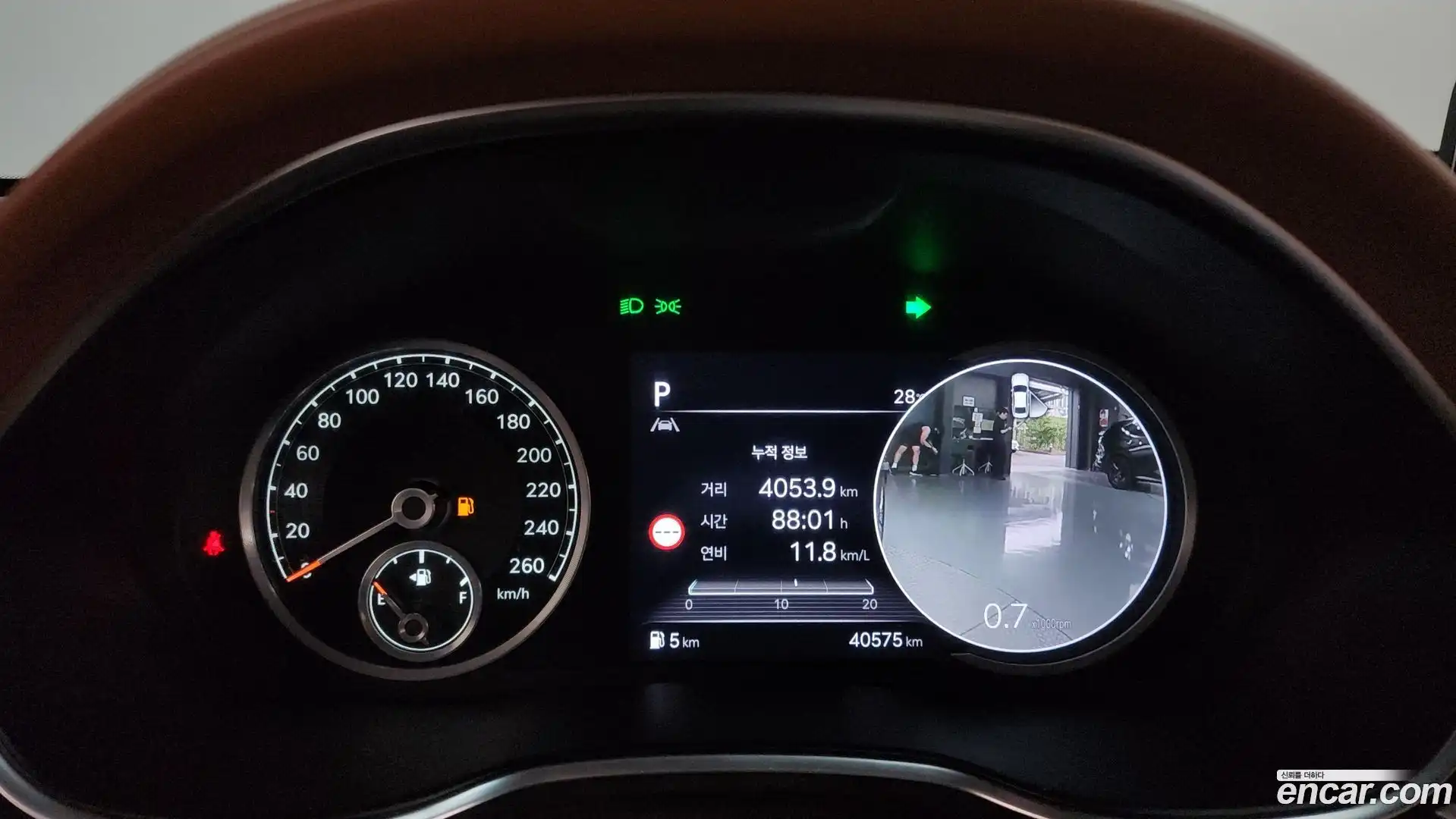G80 Genesis 2023.3-INNER-008