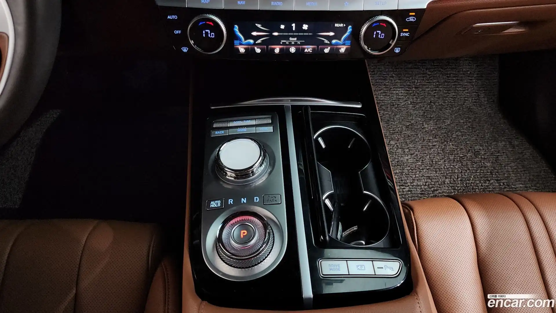 G80 Genesis 2023.3-INNER-009