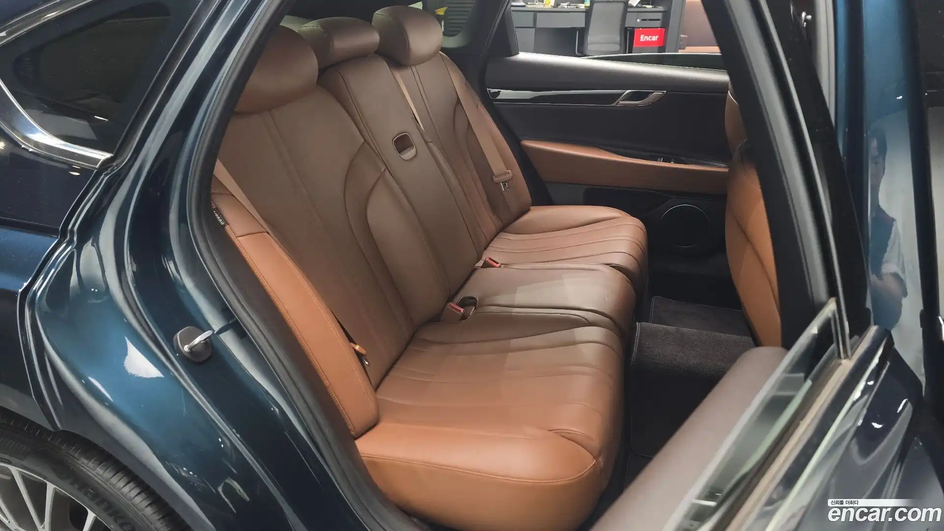 G80 Genesis 2021.3-INNER-036