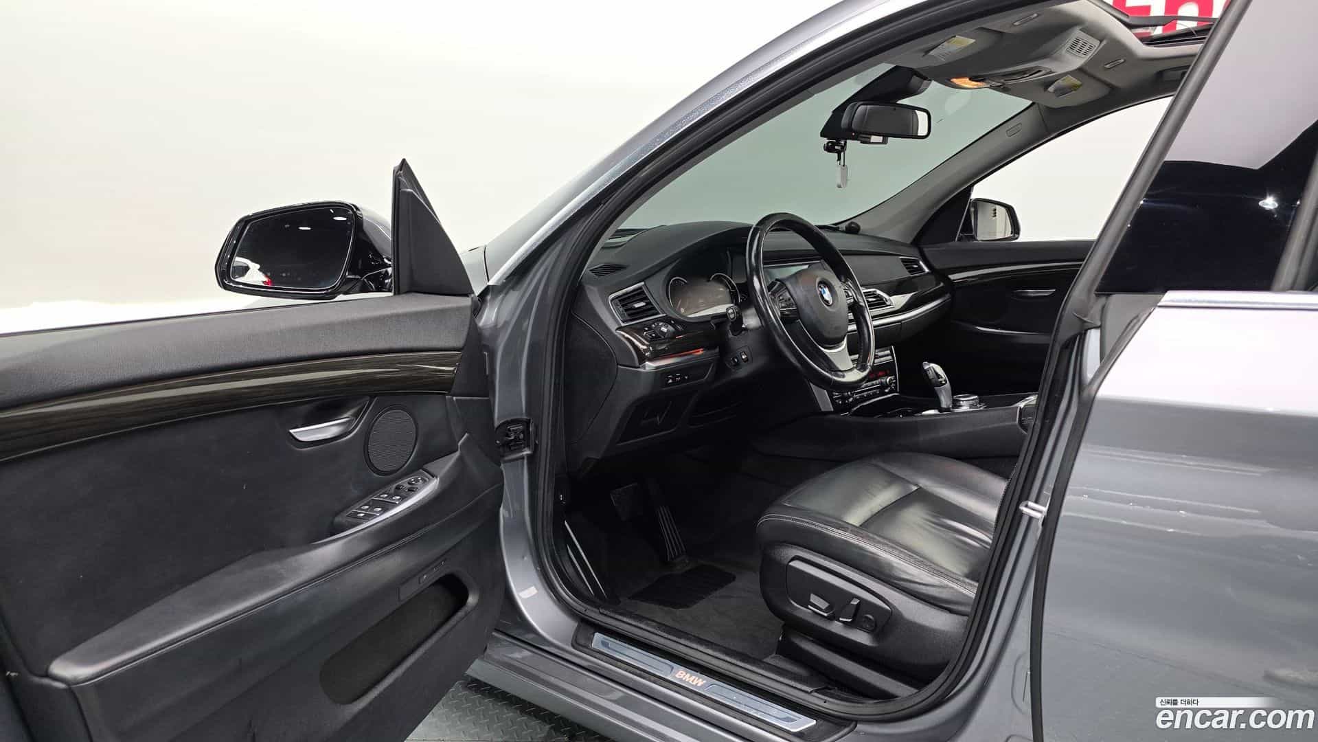Gran Turismo BMW 2016.9-INNER-010