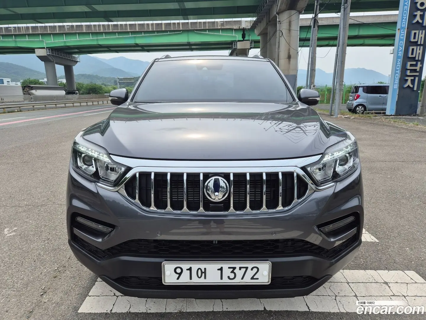 Main__Slider__Photo:Rexton KG Mobility 2020.6-0