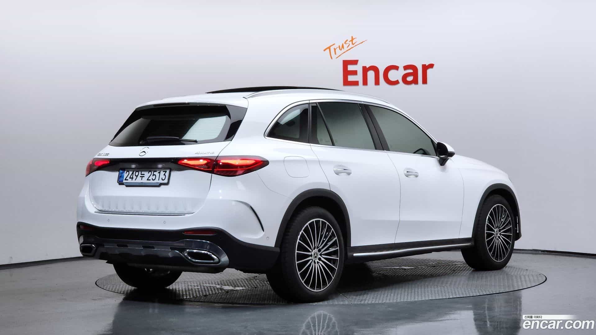 GLC-Class Mercedes-Benz 2025.1-OUTER-002