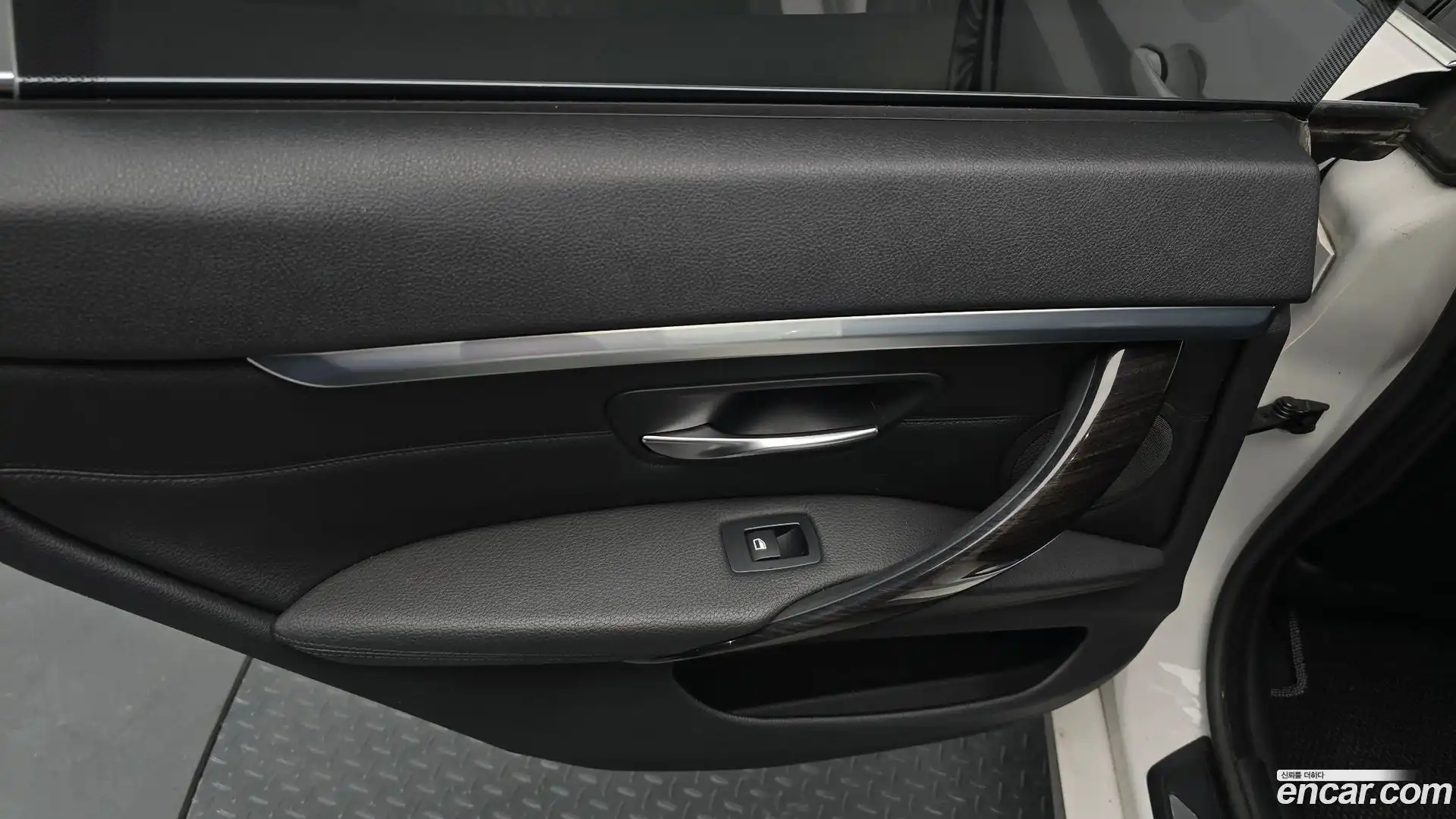 4-Series BMW 2015.6-INNER-035