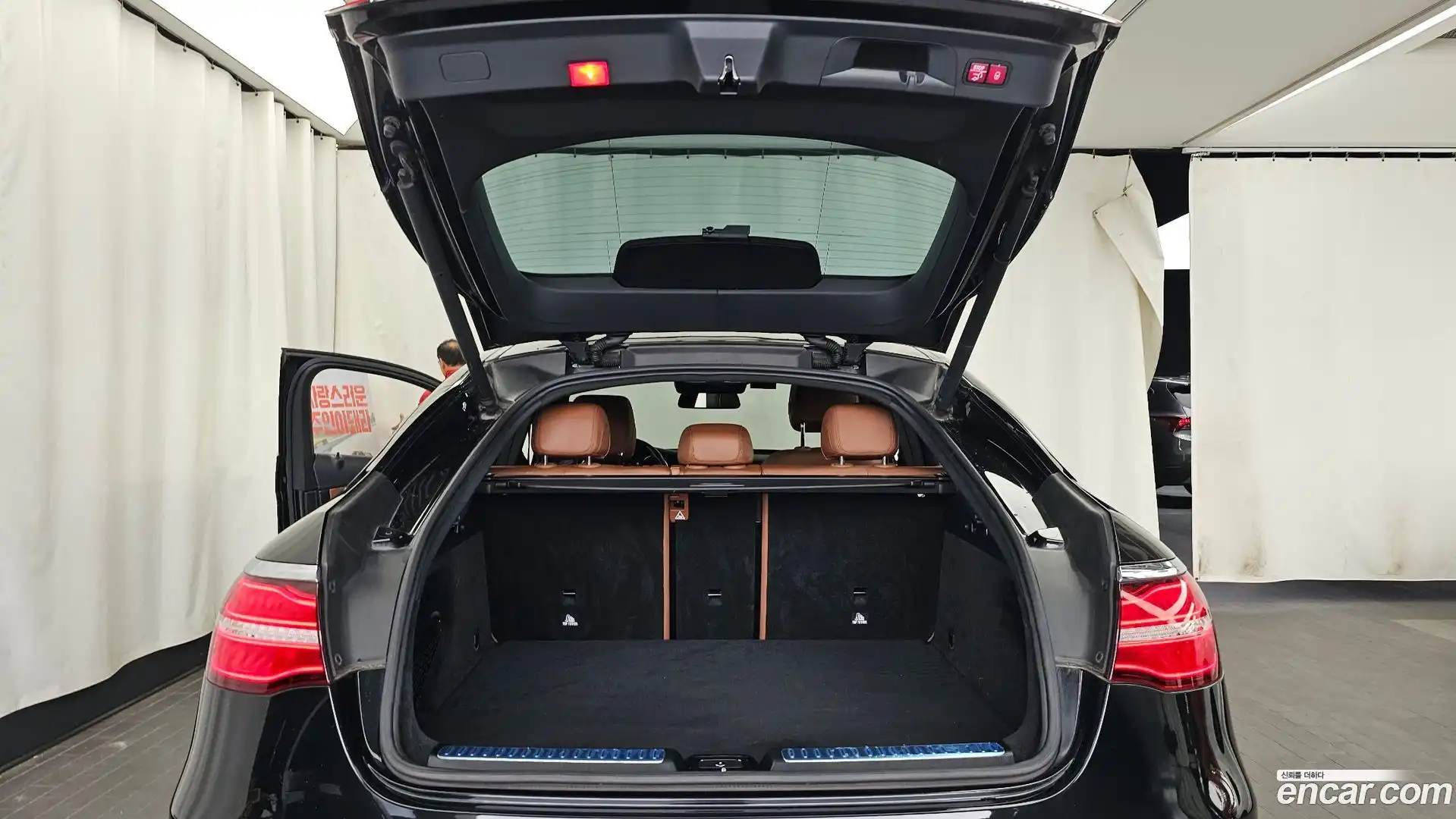 GLC-Class Mercedes-Benz 2017.10-OPTION-024