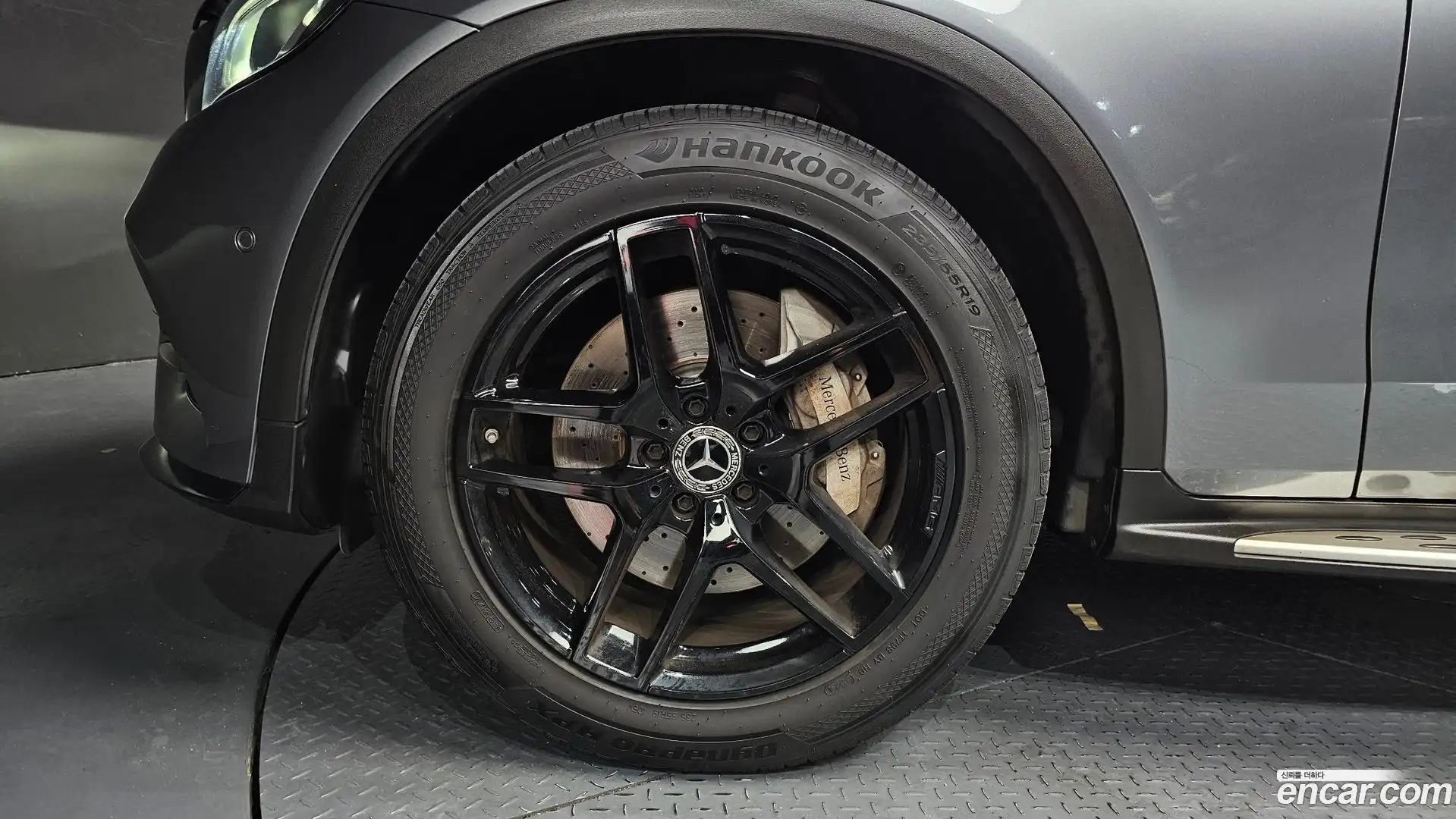 GLC-Class Mercedes-Benz 2018.4-OUTER-005