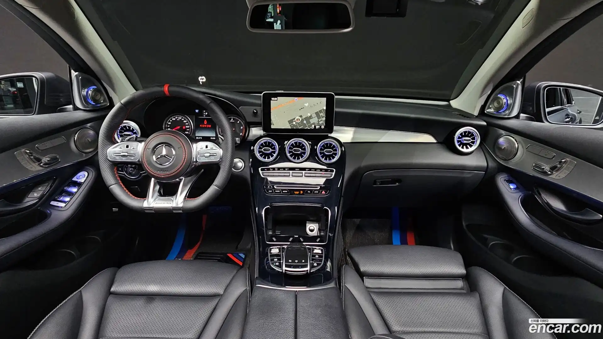 GLC-Class Mercedes-Benz 2018.4-INNER-007