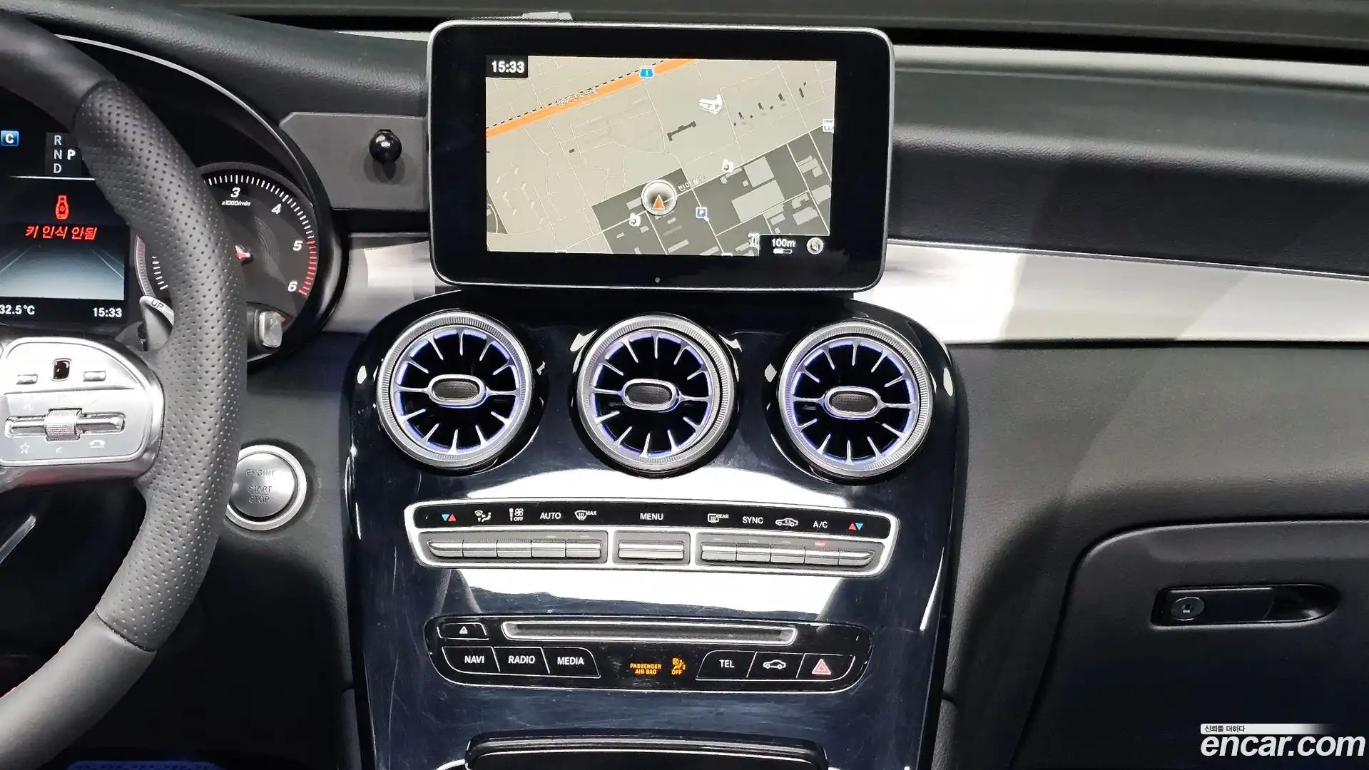 GLC-Class Mercedes-Benz 2018.4-OPTION-019