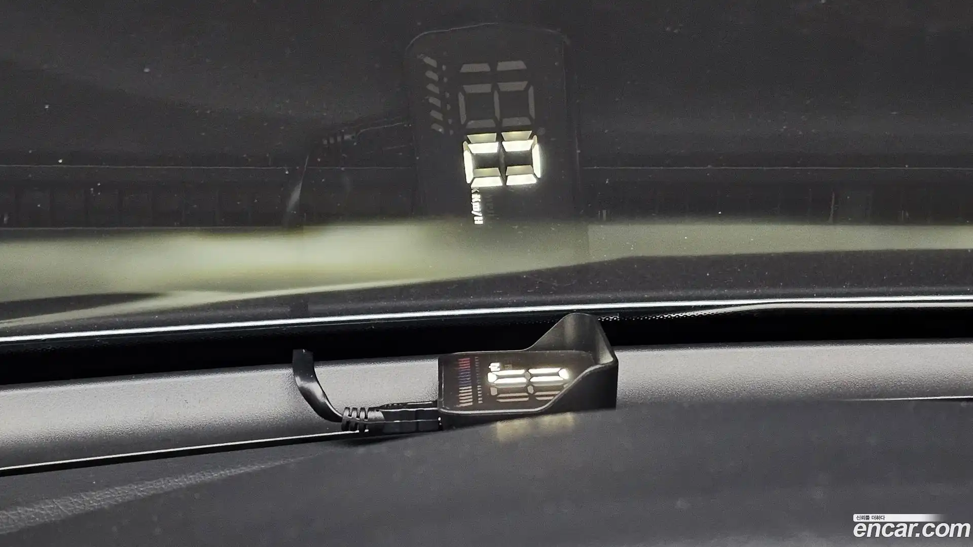 GLC-Class Mercedes-Benz 2018.4-OPTION-042